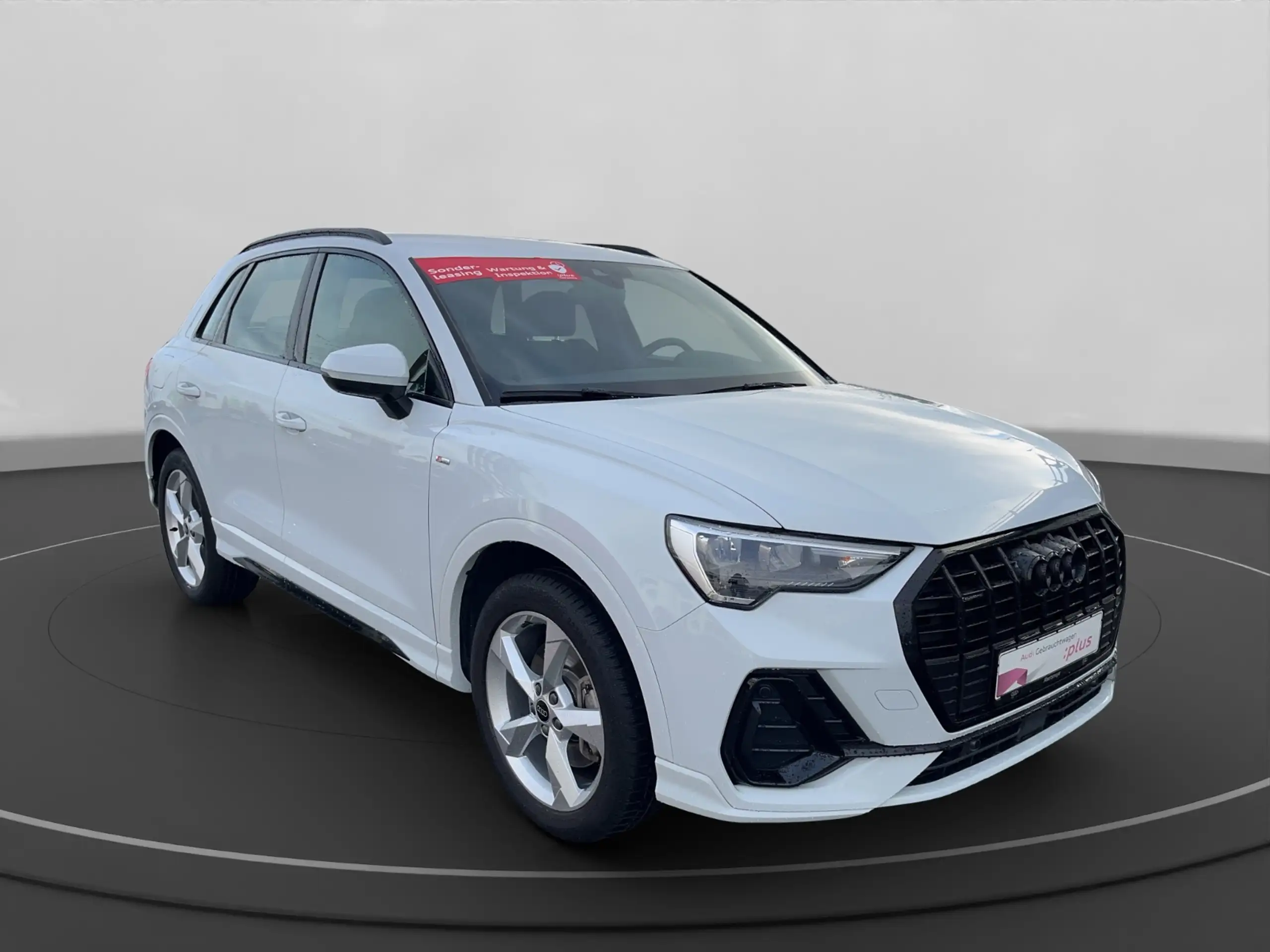 Audi - Q3