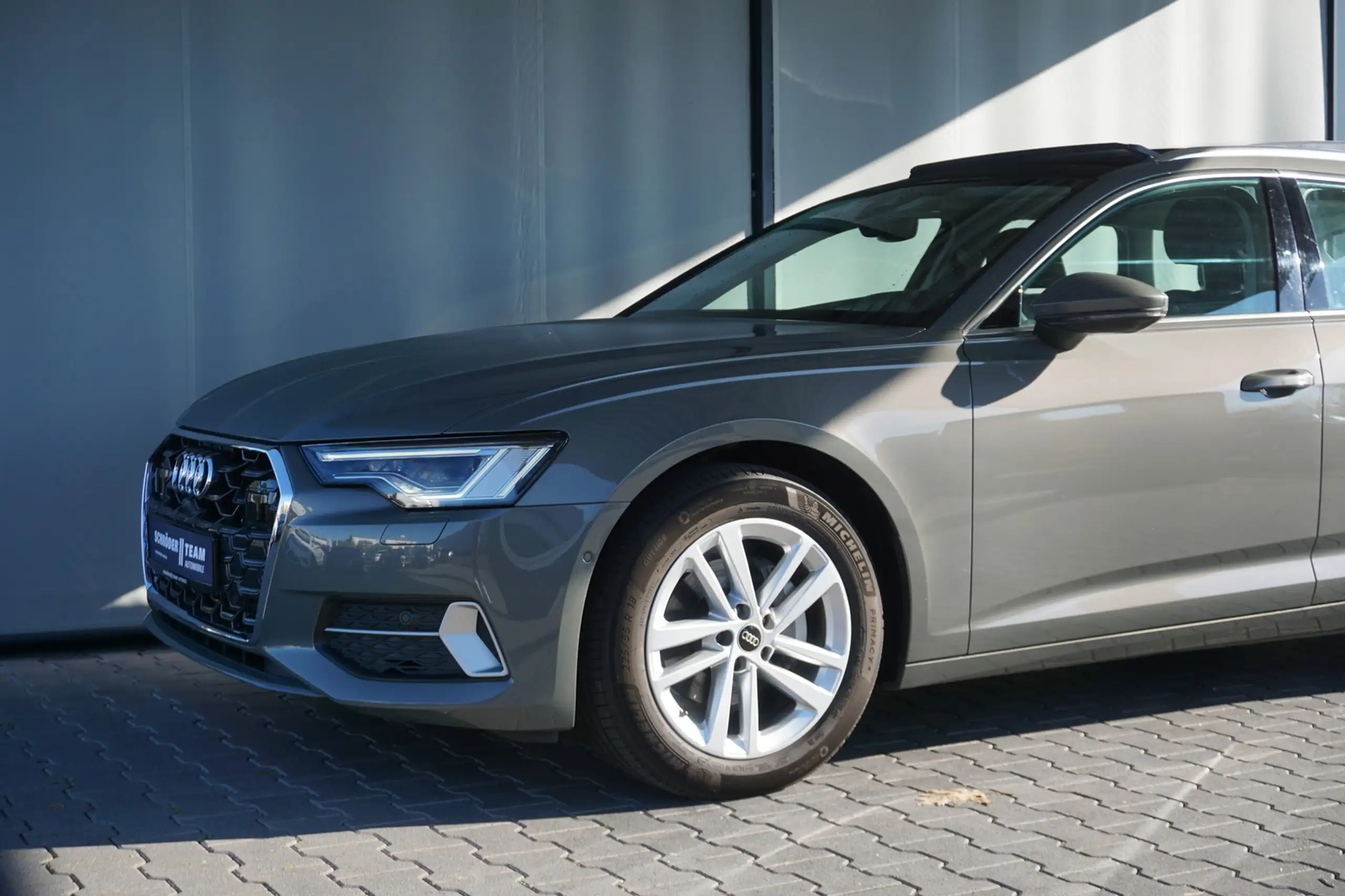 Audi - A6