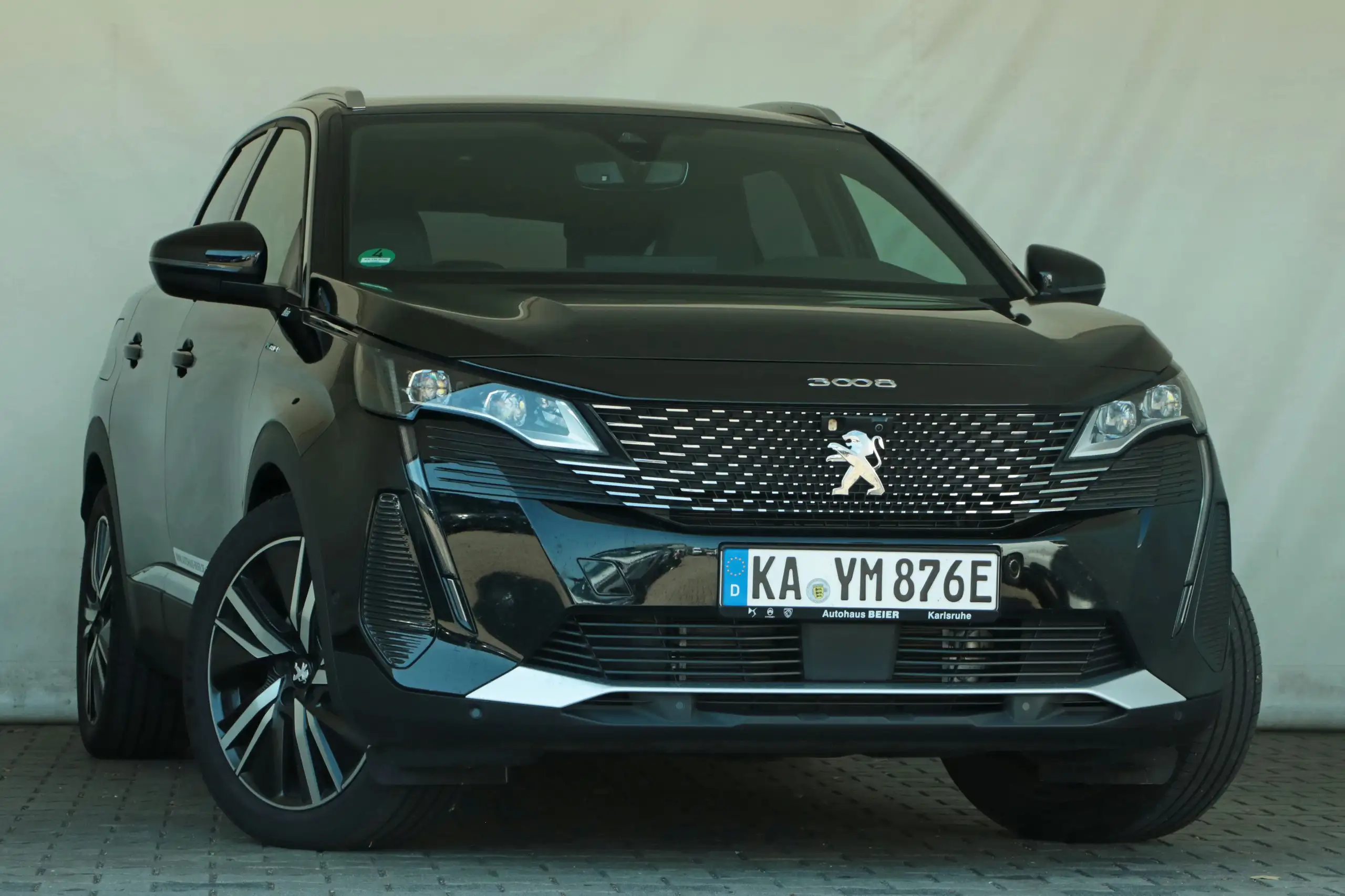 Peugeot - 3008