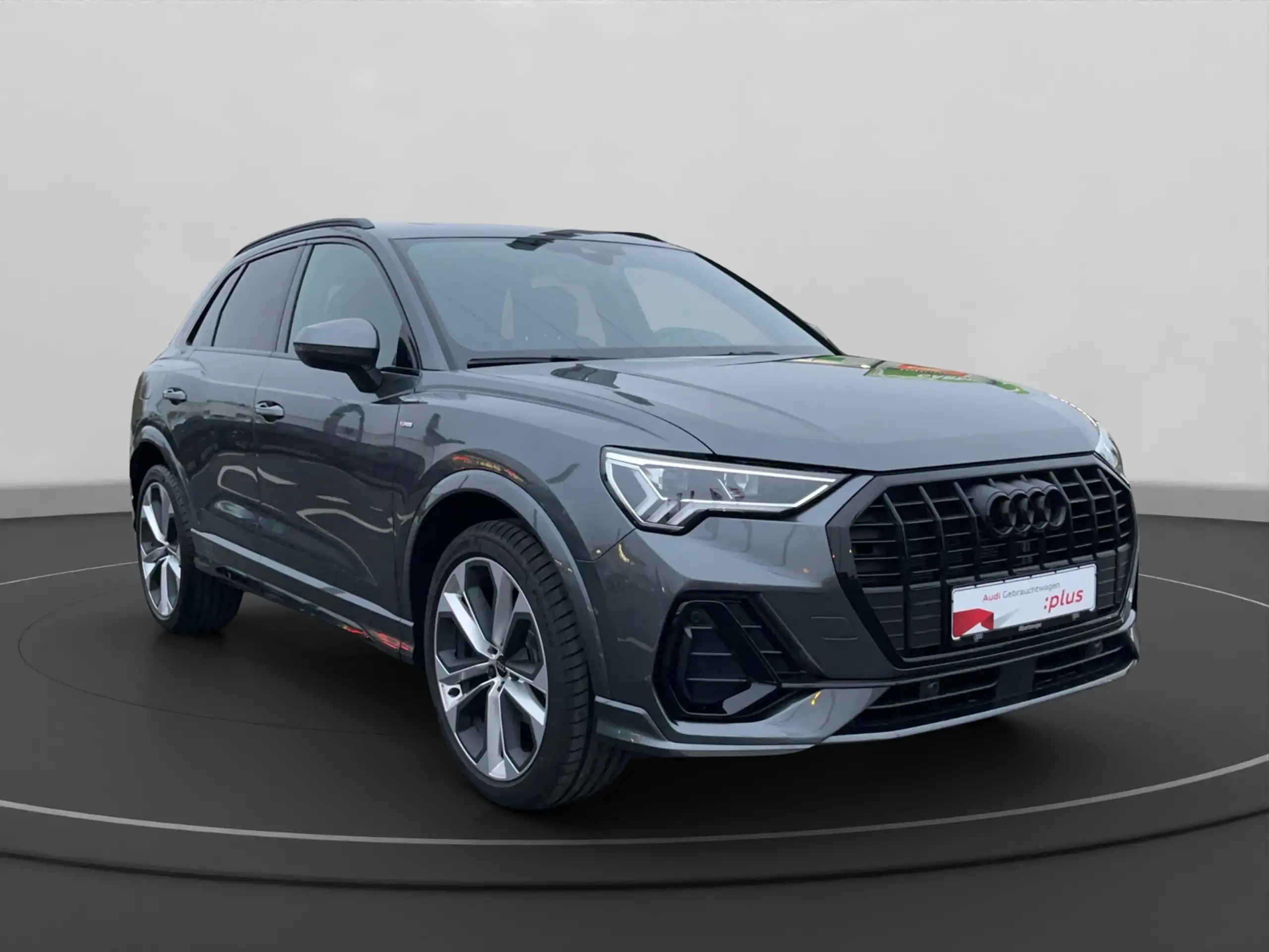 Audi - Q3