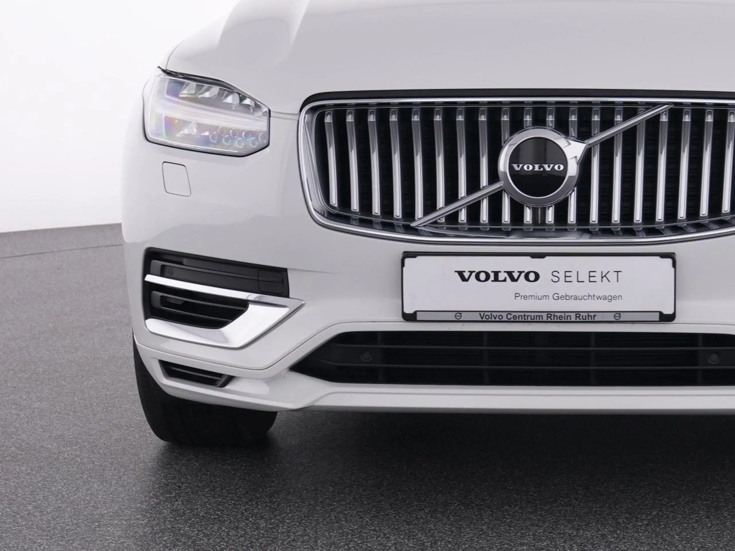 Volvo - XC90