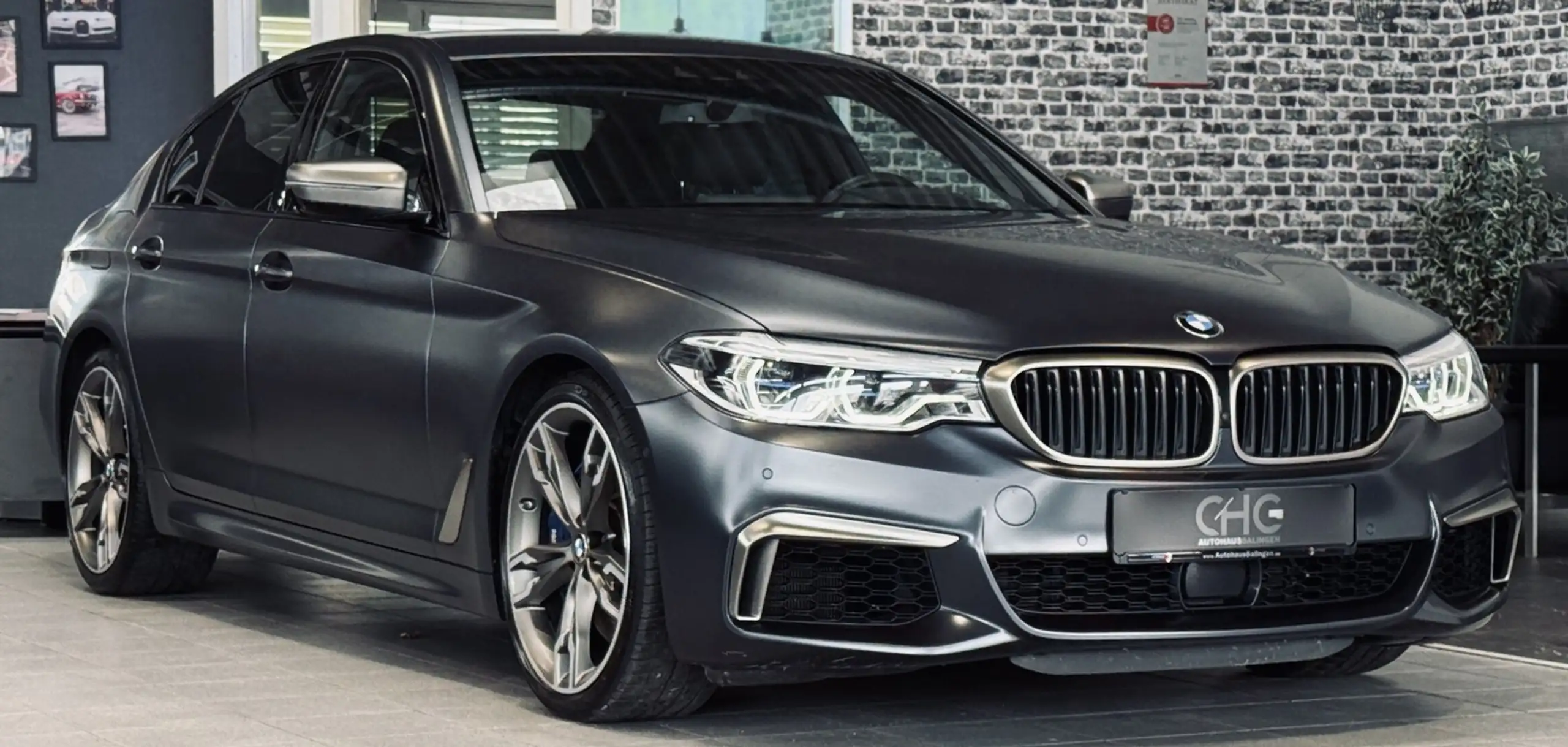 BMW - M550