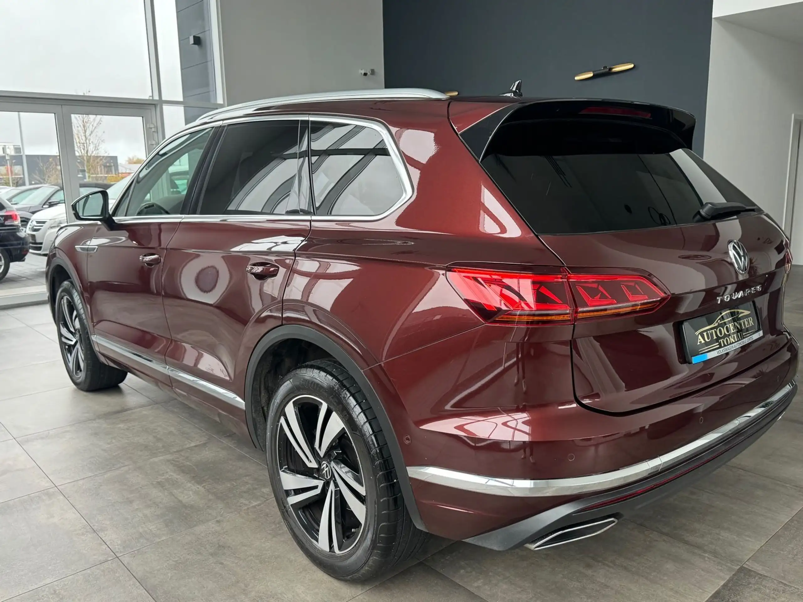 Volkswagen - Touareg