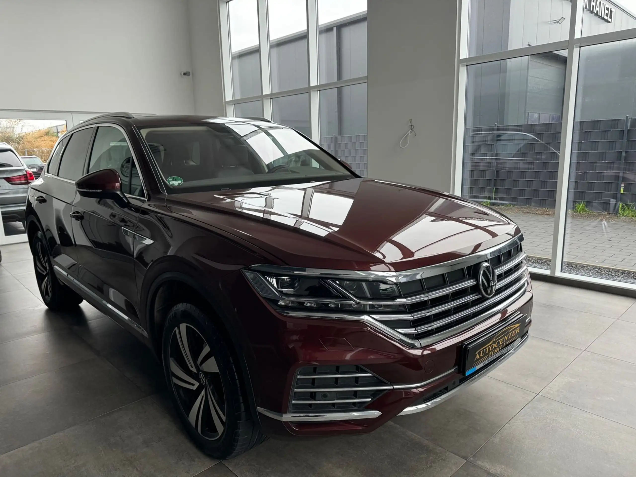 Volkswagen - Touareg