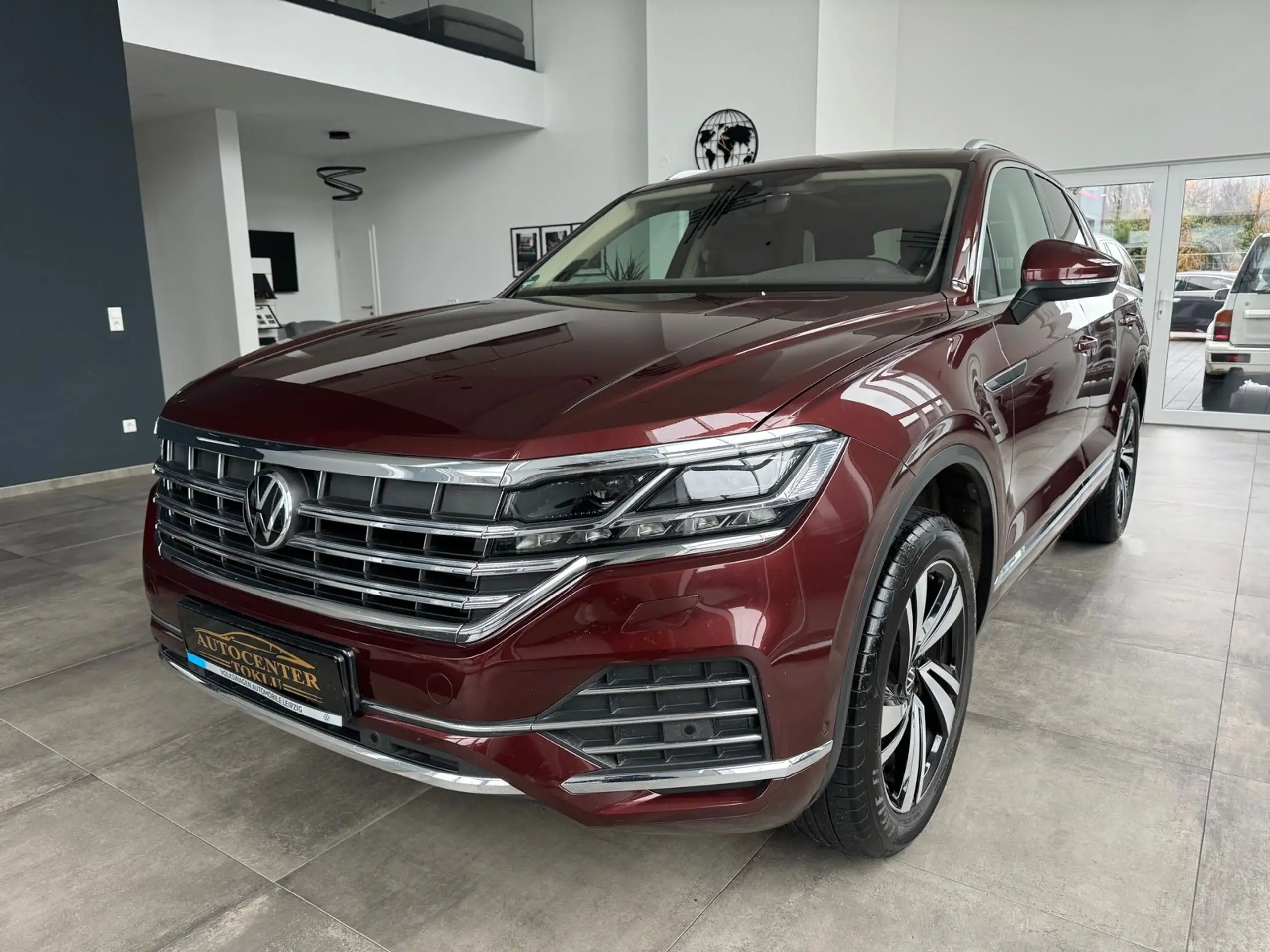 Volkswagen - Touareg