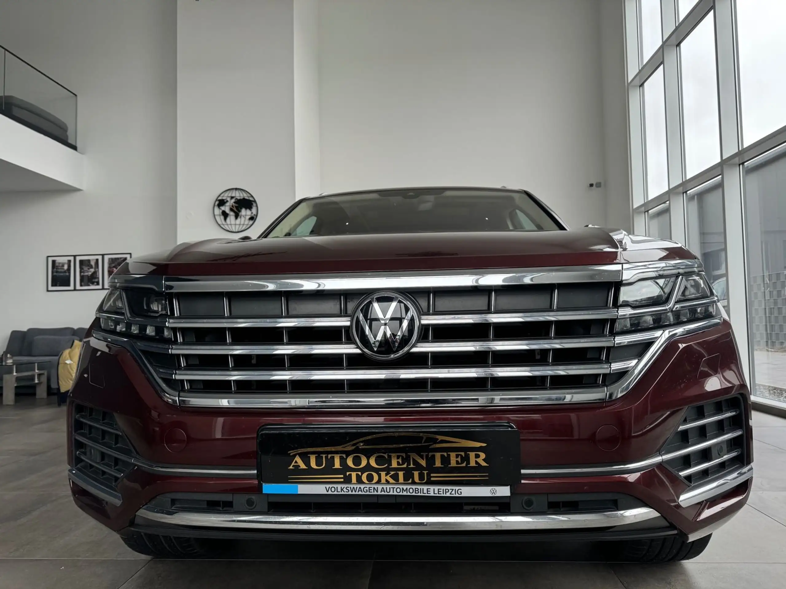 Volkswagen - Touareg