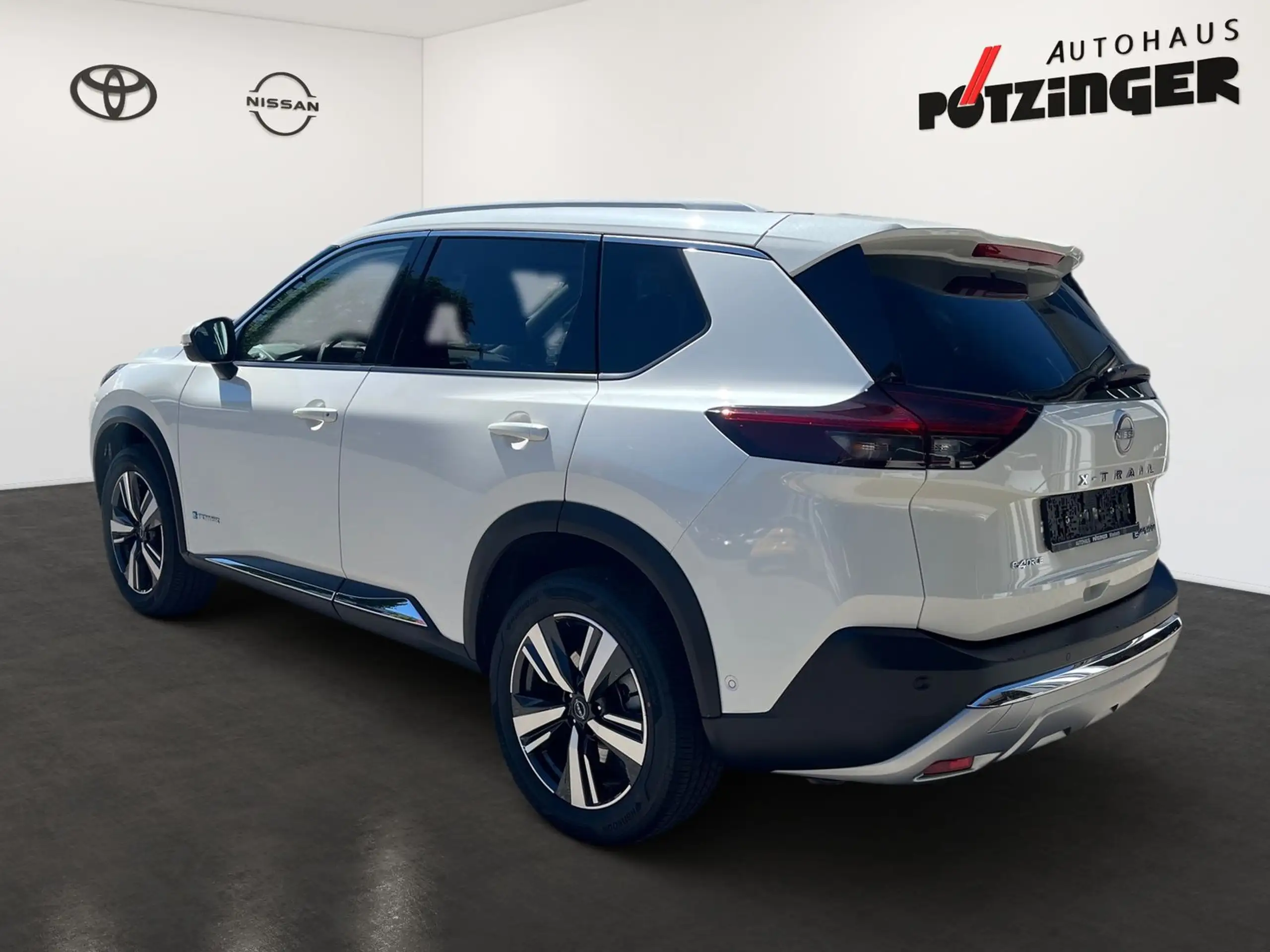 Nissan - X-Trail