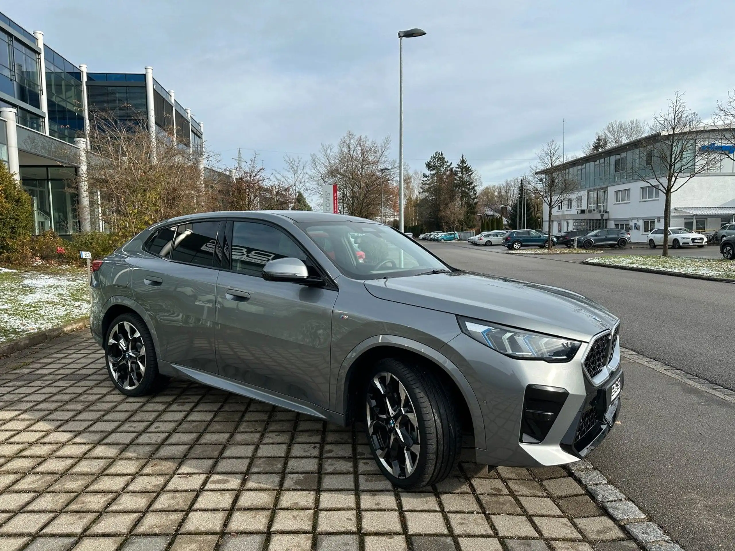 BMW - X2