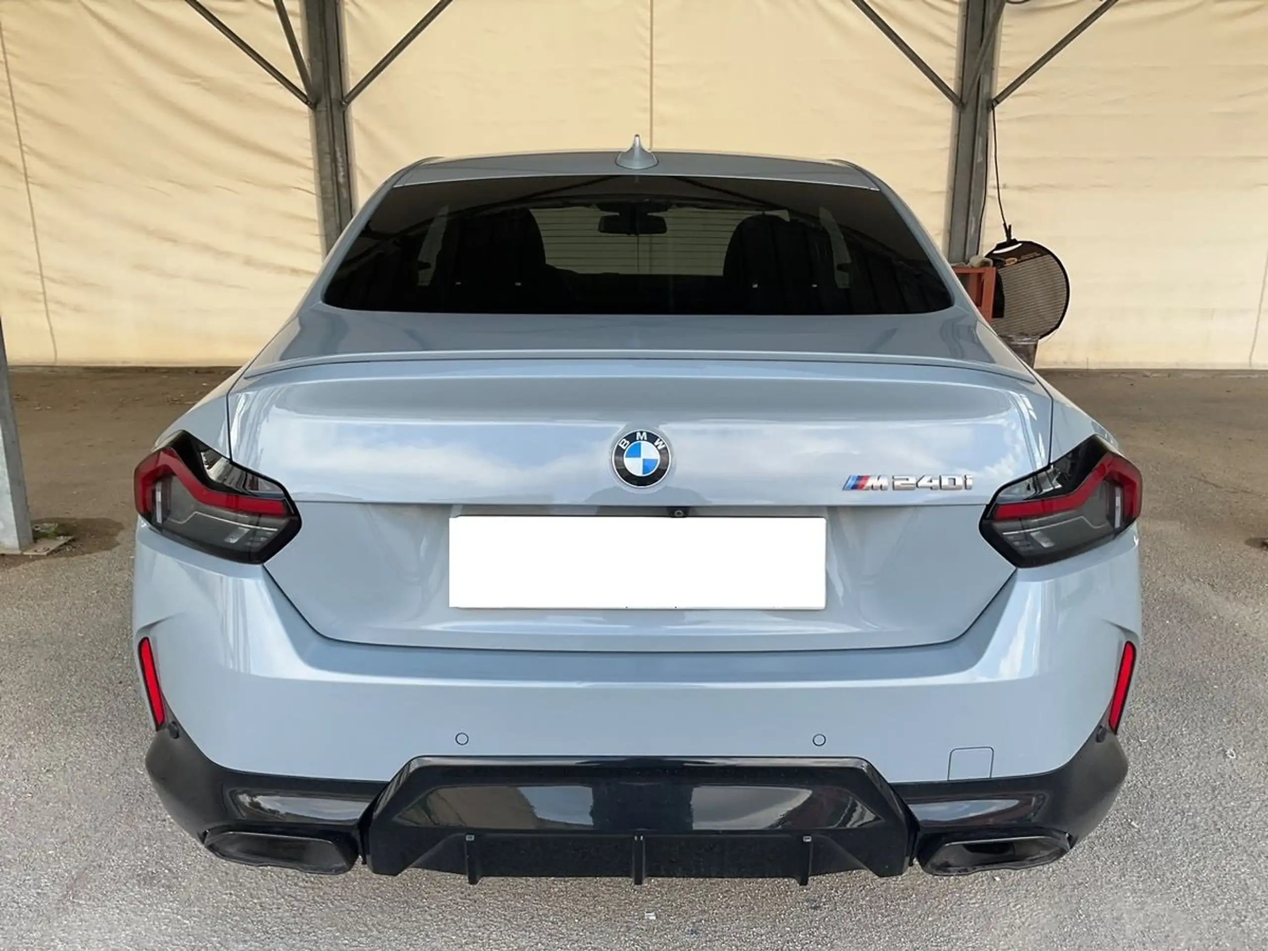 BMW - M2