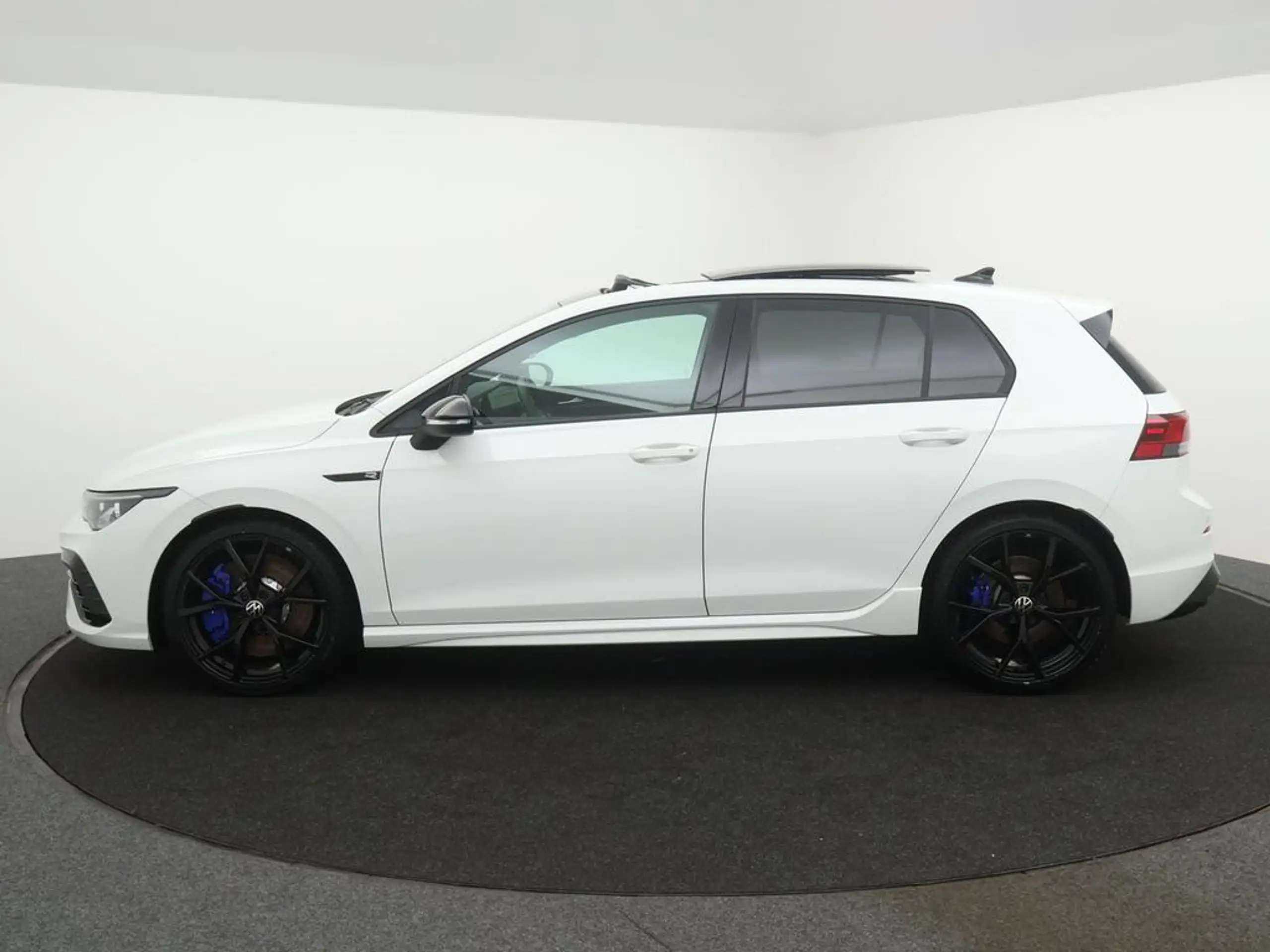 Volkswagen - Golf R