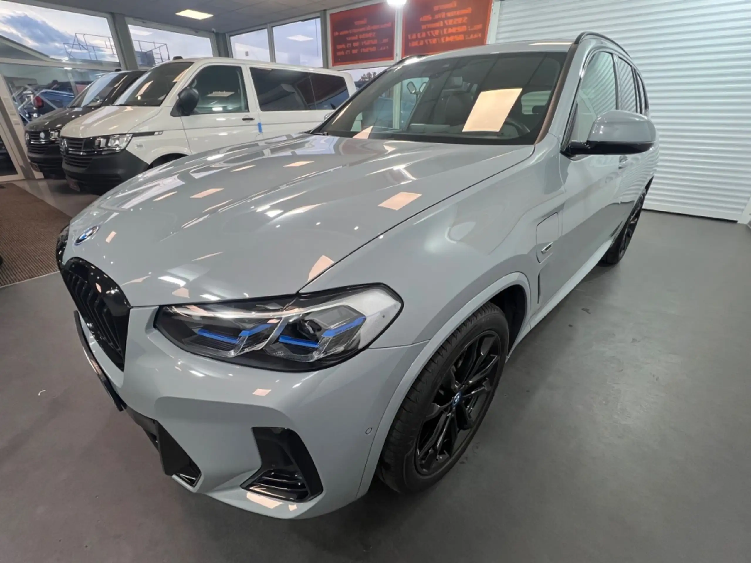 BMW - X3