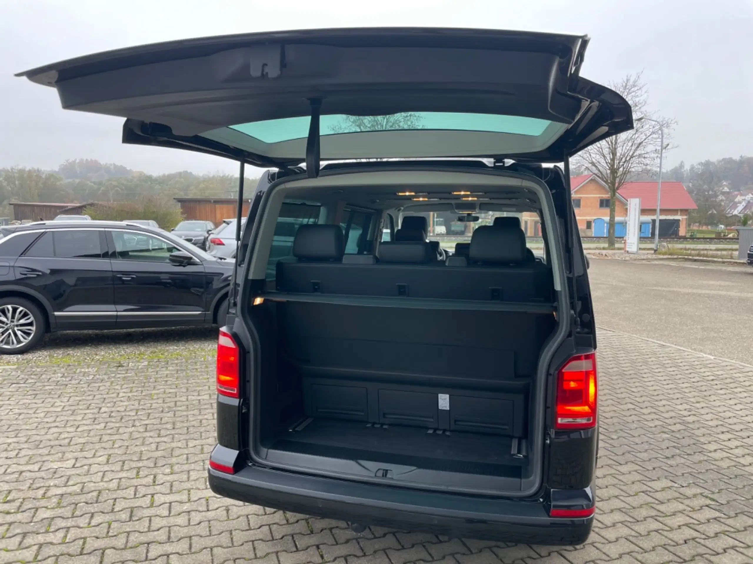 Volkswagen - T6 Multivan