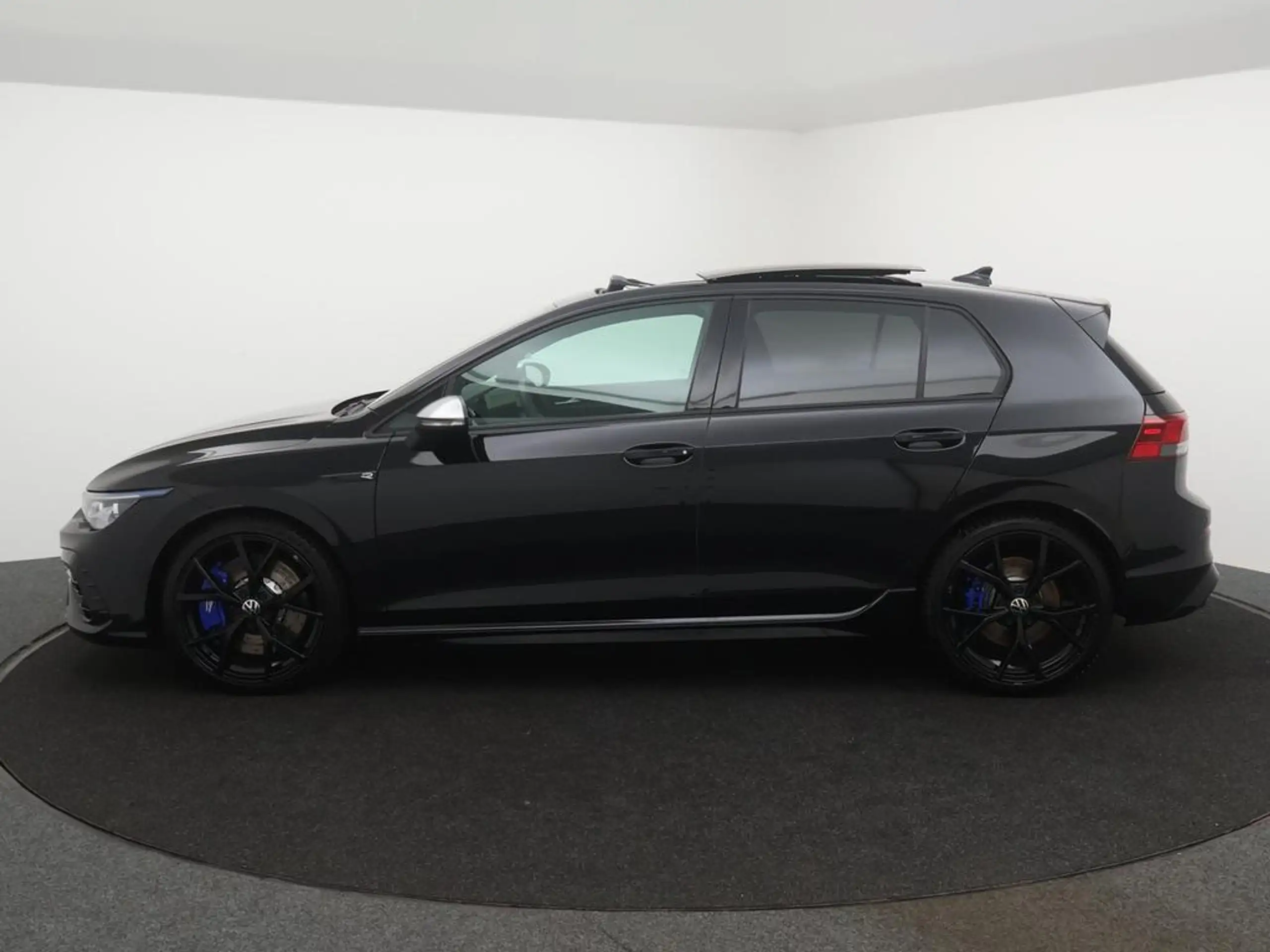 Volkswagen - Golf R