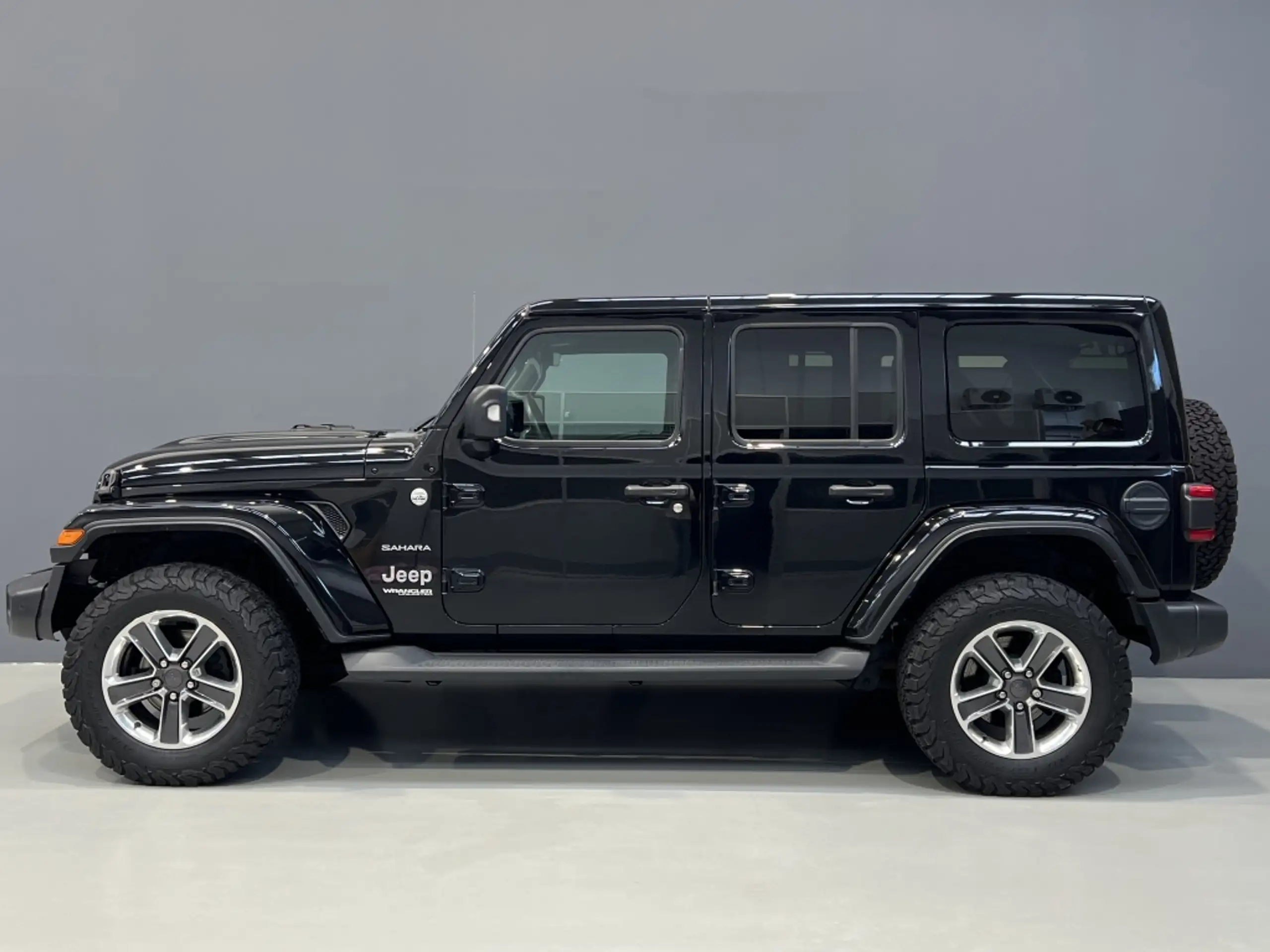 Jeep - Wrangler