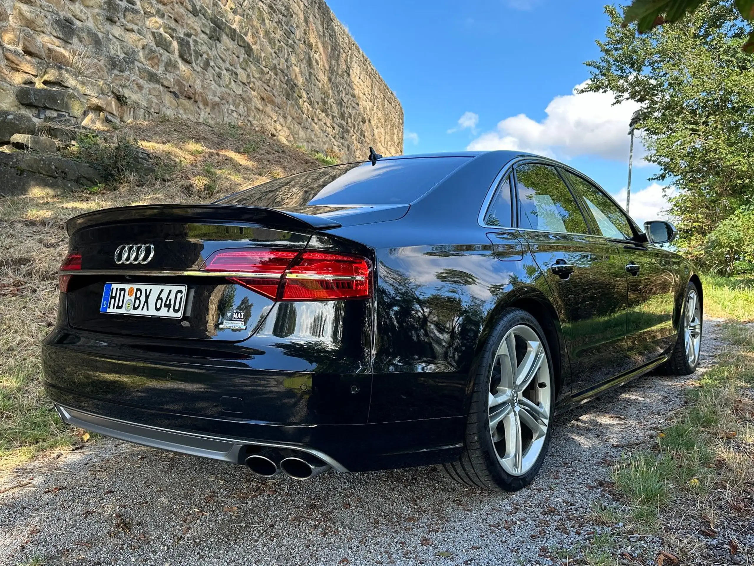 Audi - S8