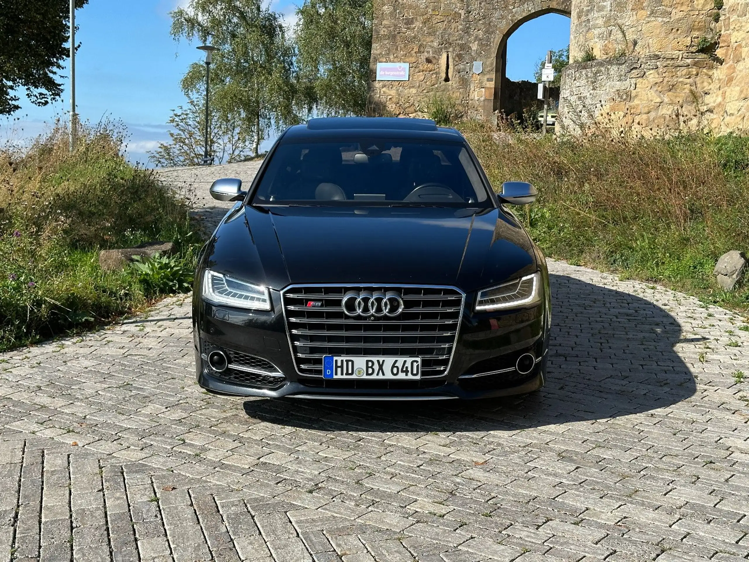 Audi - S8