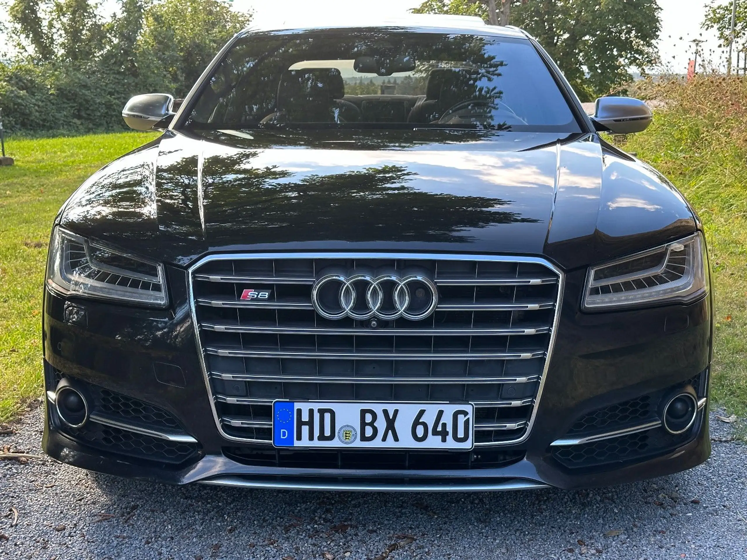 Audi - S8