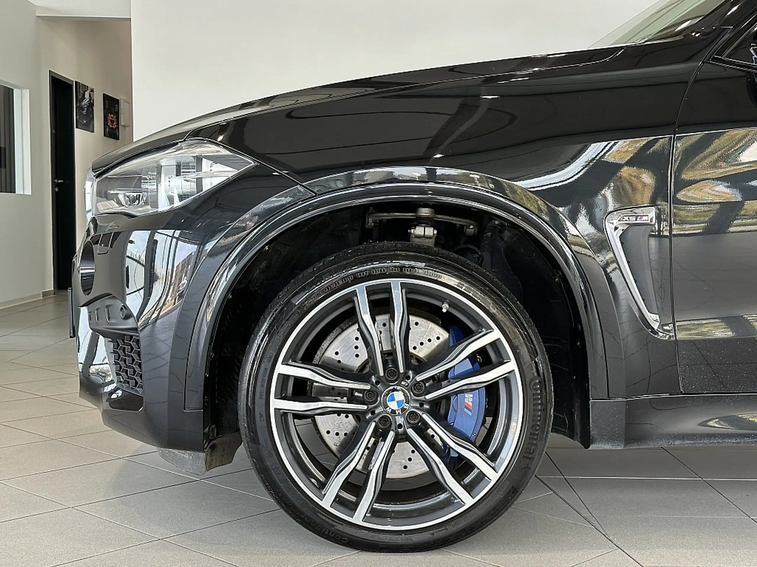 BMW - X5 M