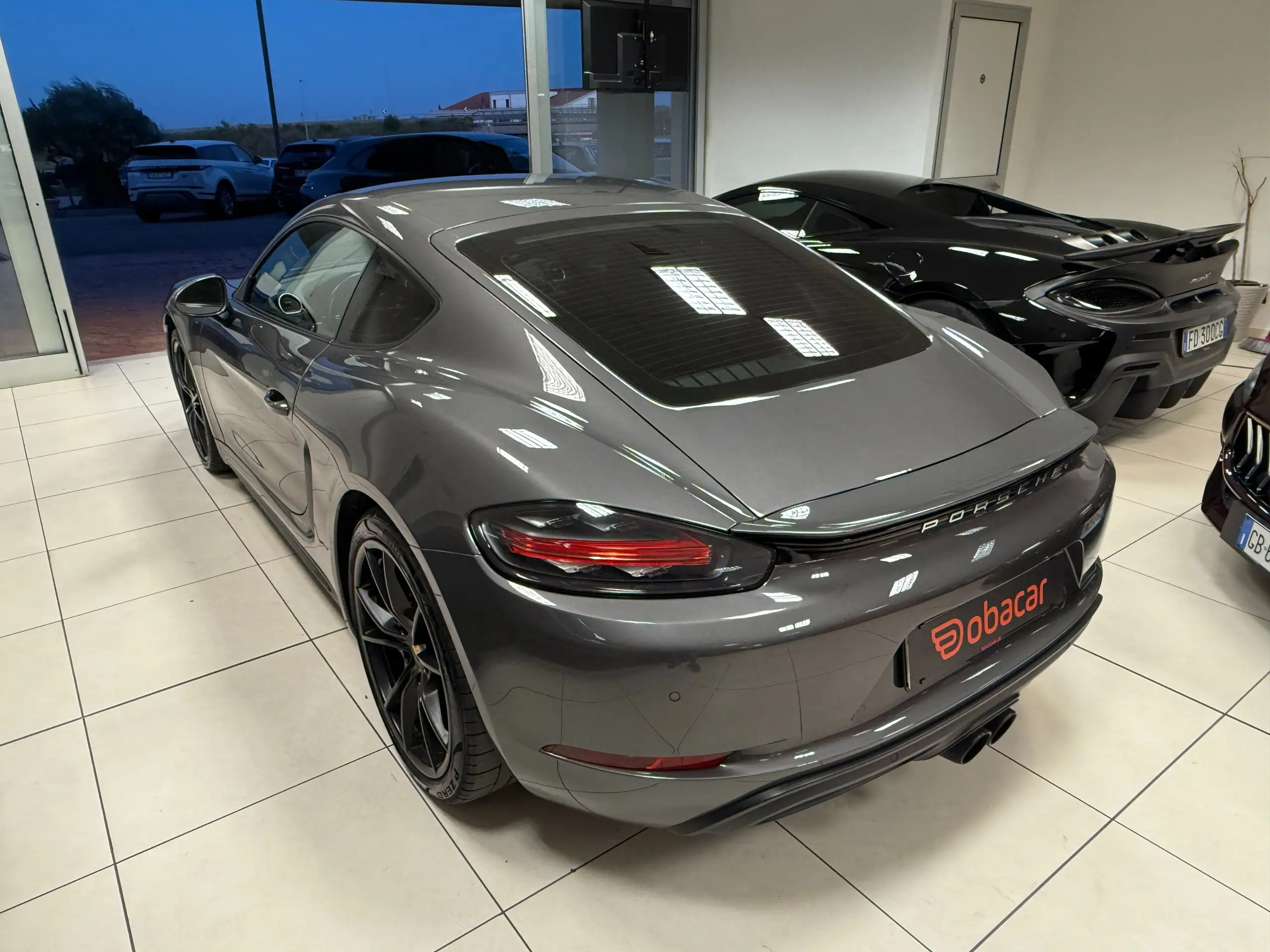 Porsche - Cayman