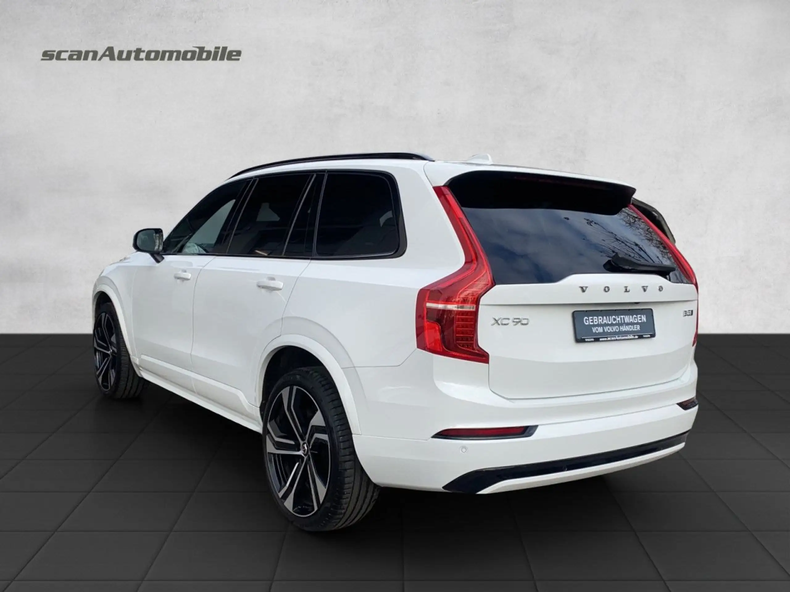 Volvo - XC90