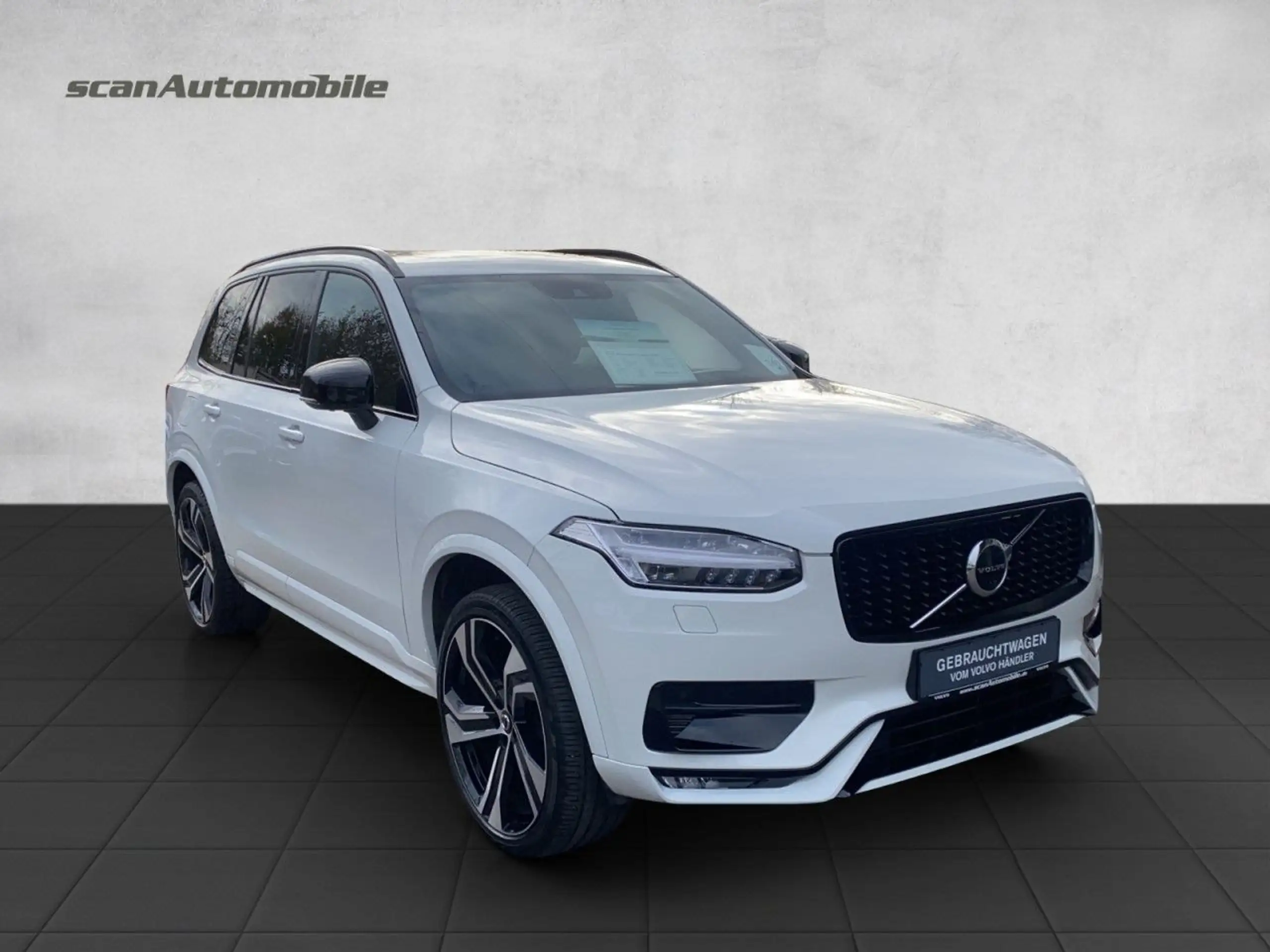 Volvo - XC90