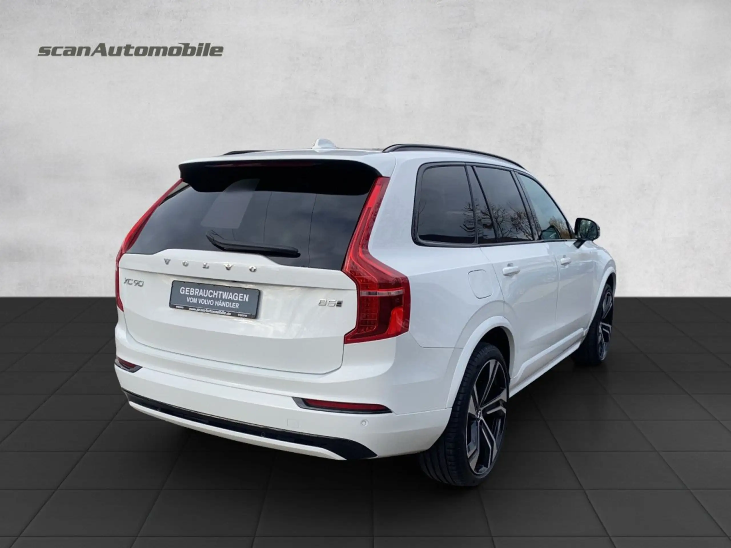 Volvo - XC90