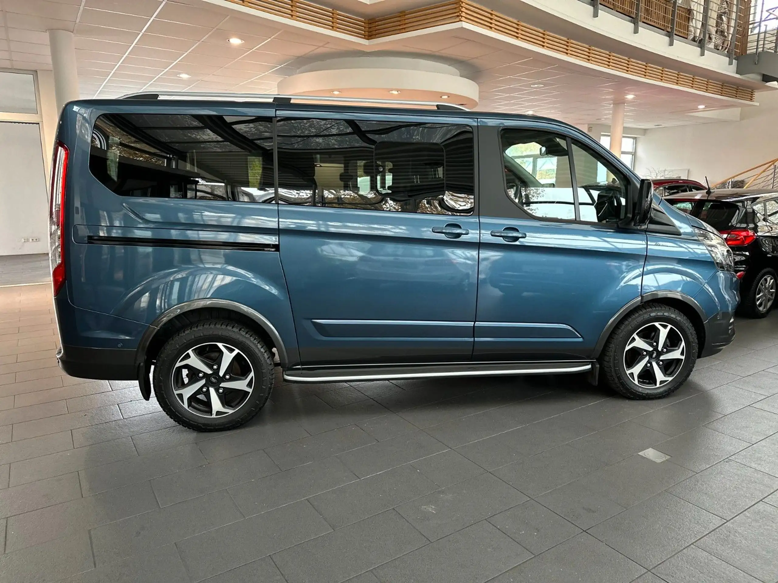 Ford - Tourneo Custom