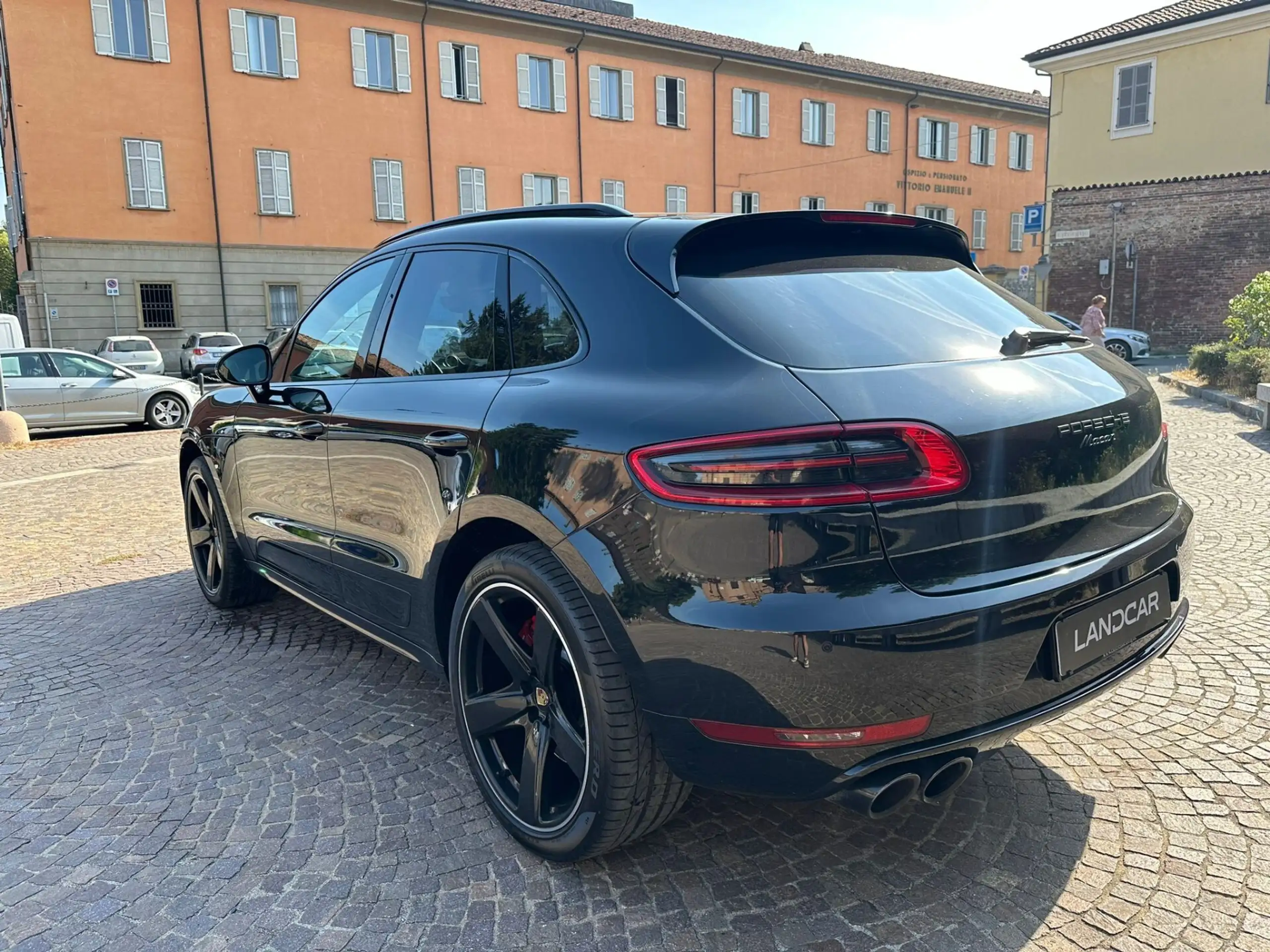 Porsche - Macan