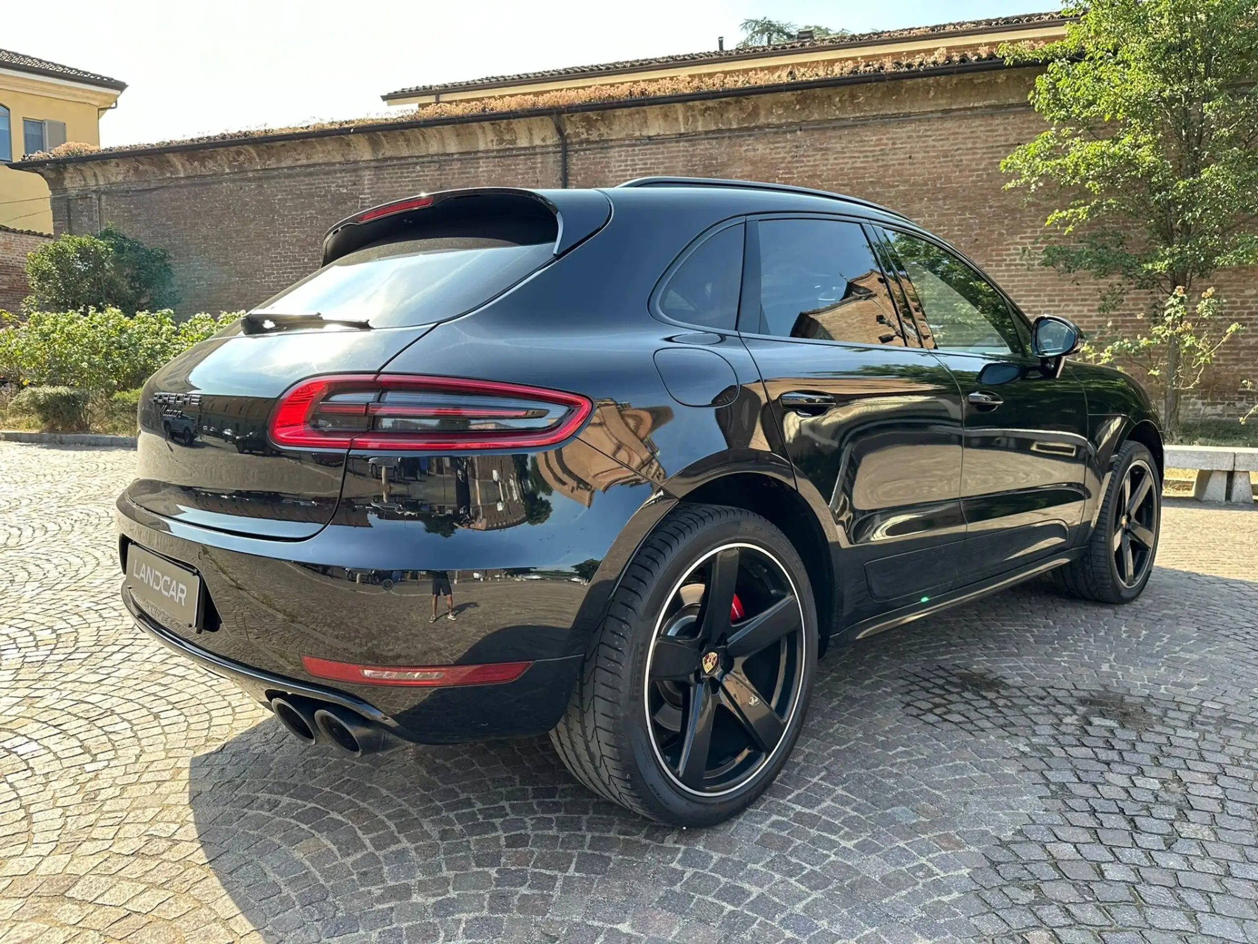 Porsche - Macan