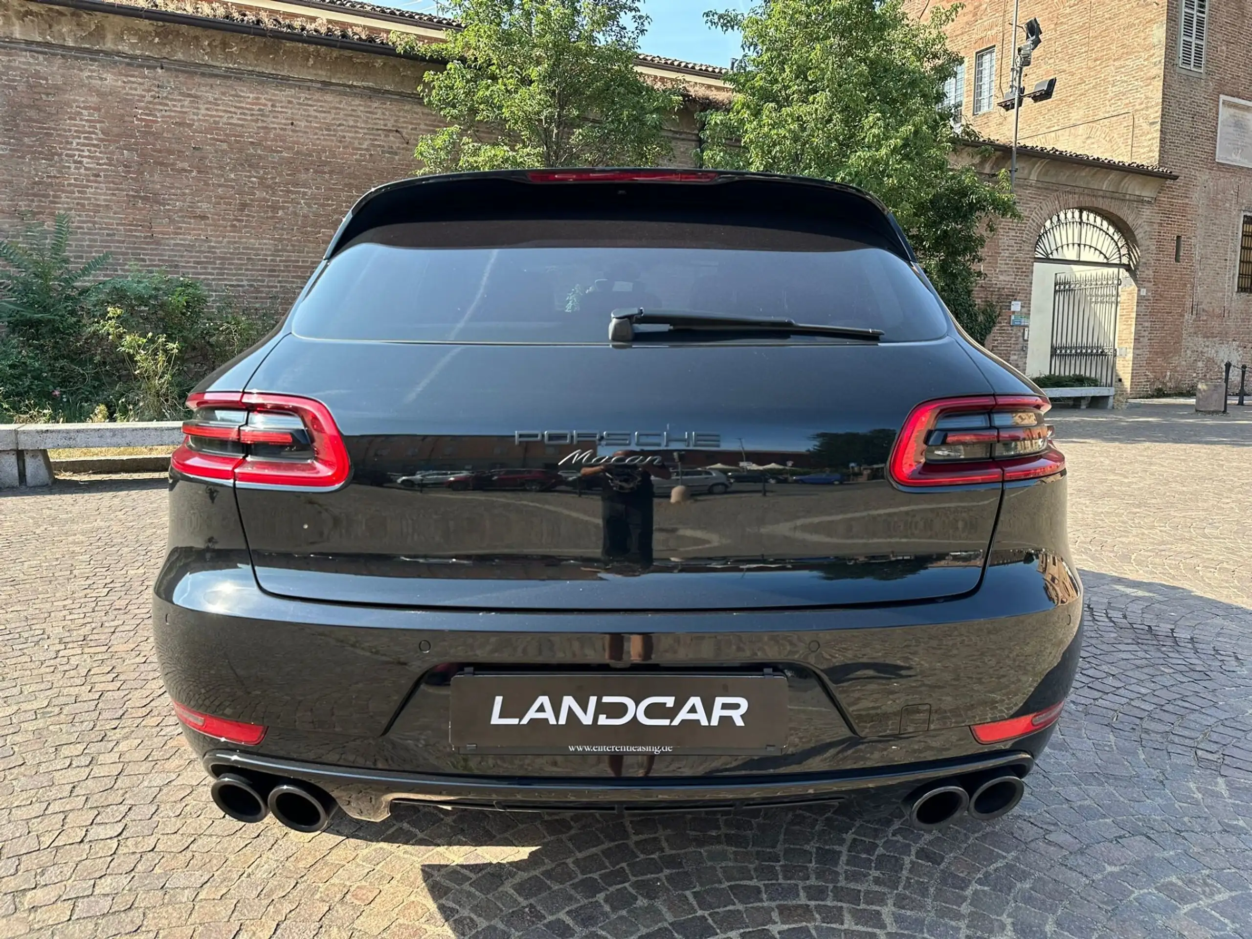 Porsche - Macan