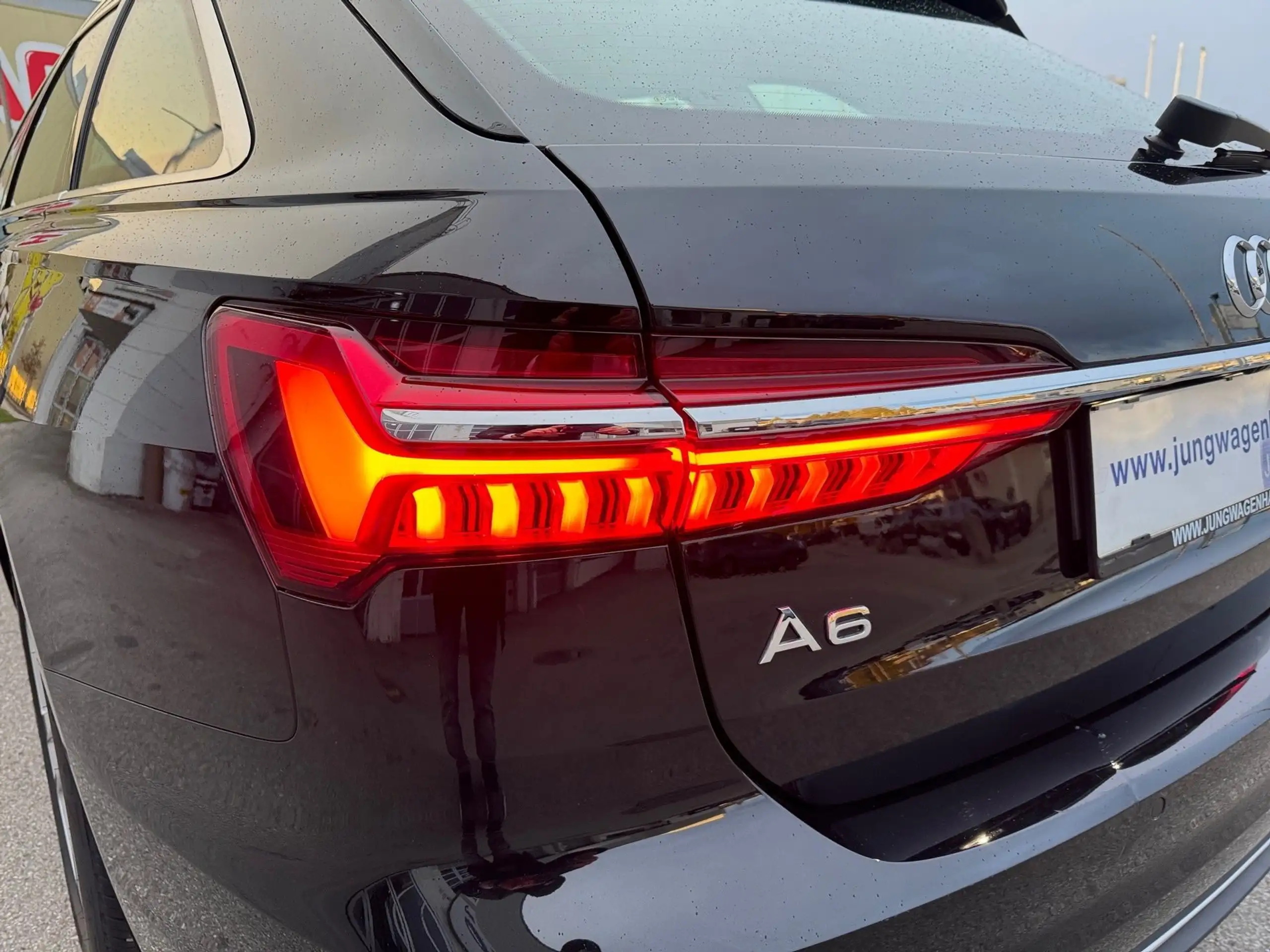 Audi - A6