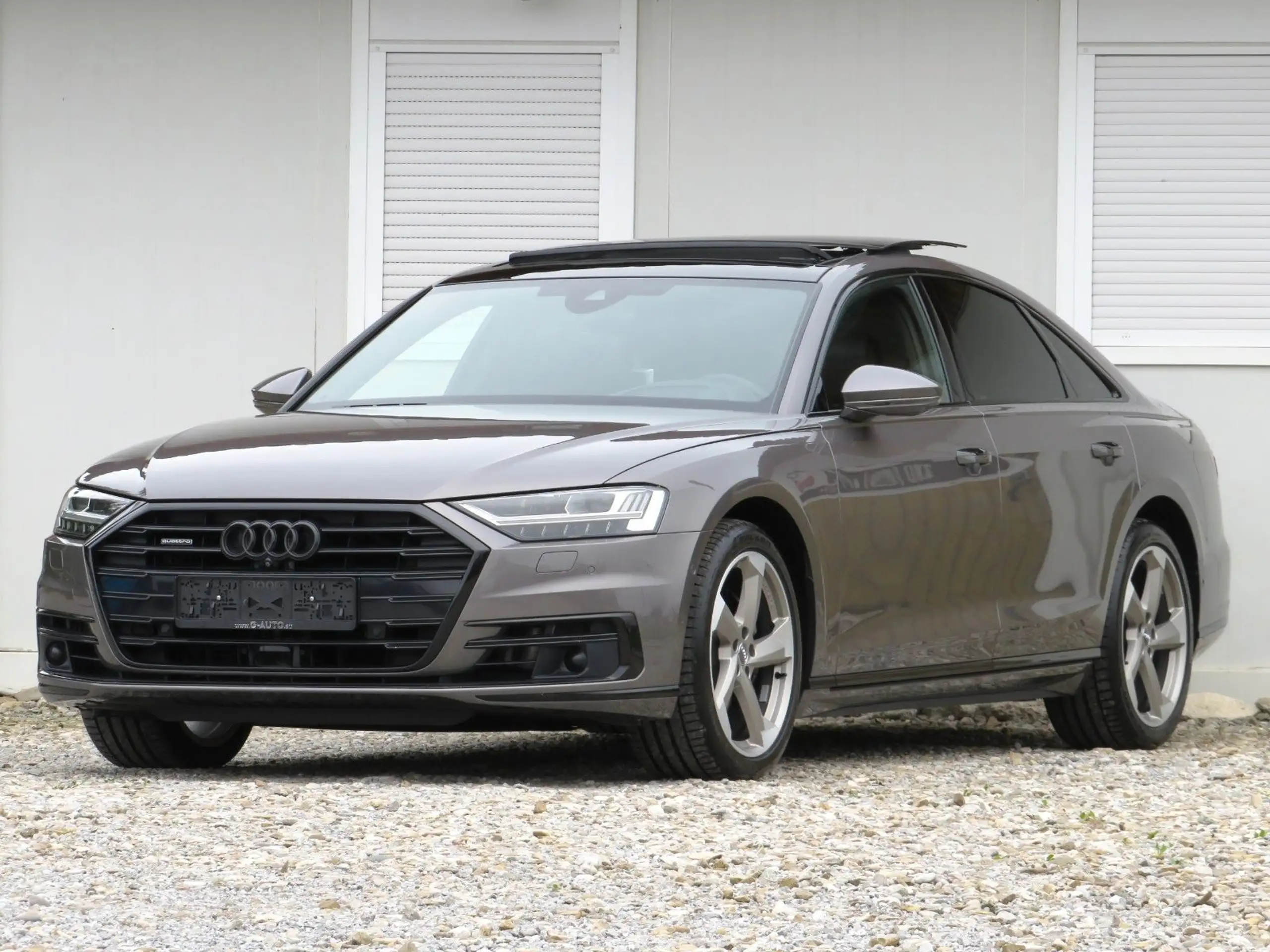 Audi - A8