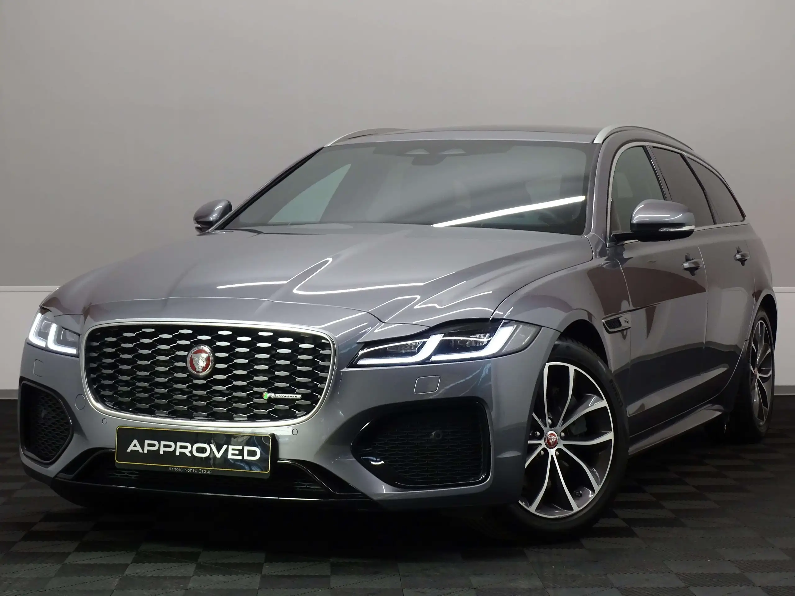 Jaguar XF 2023