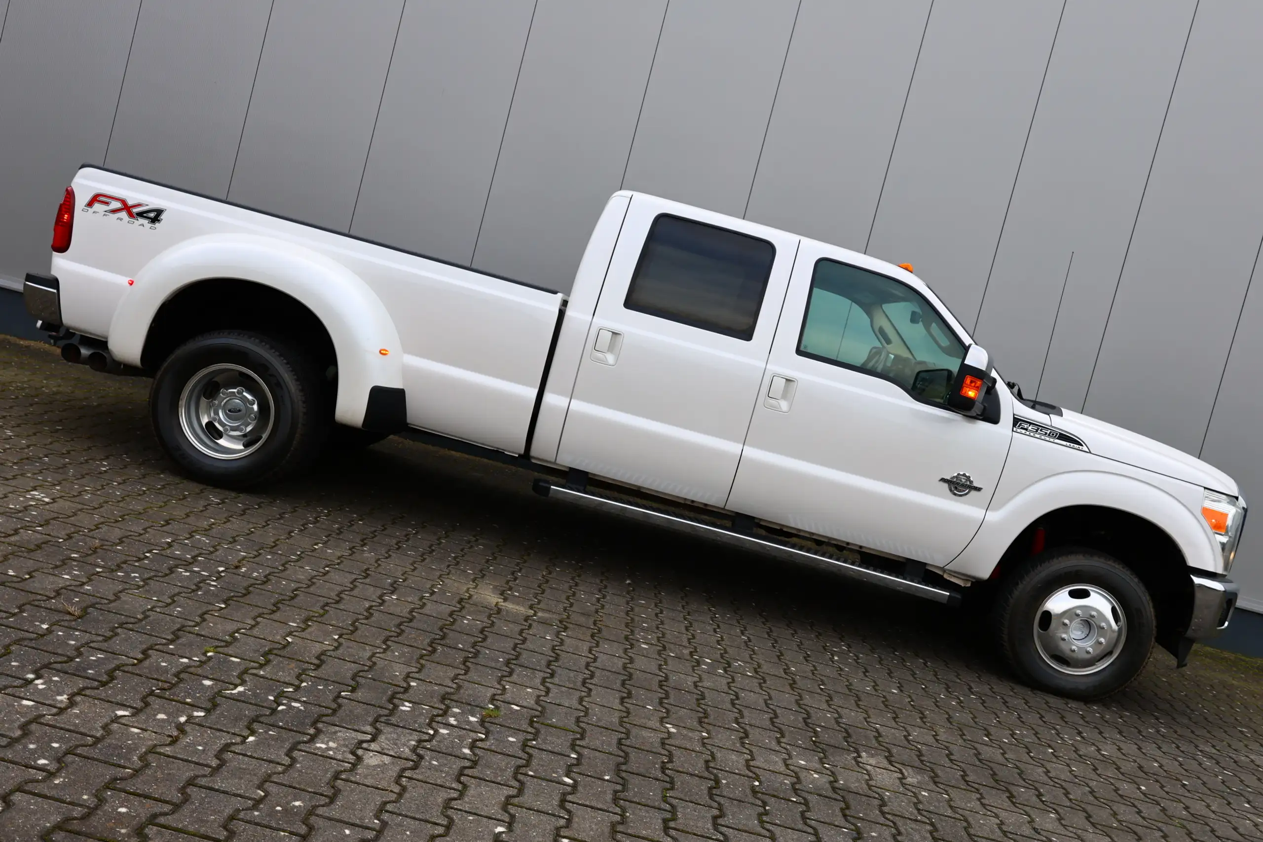 Ford - F 350