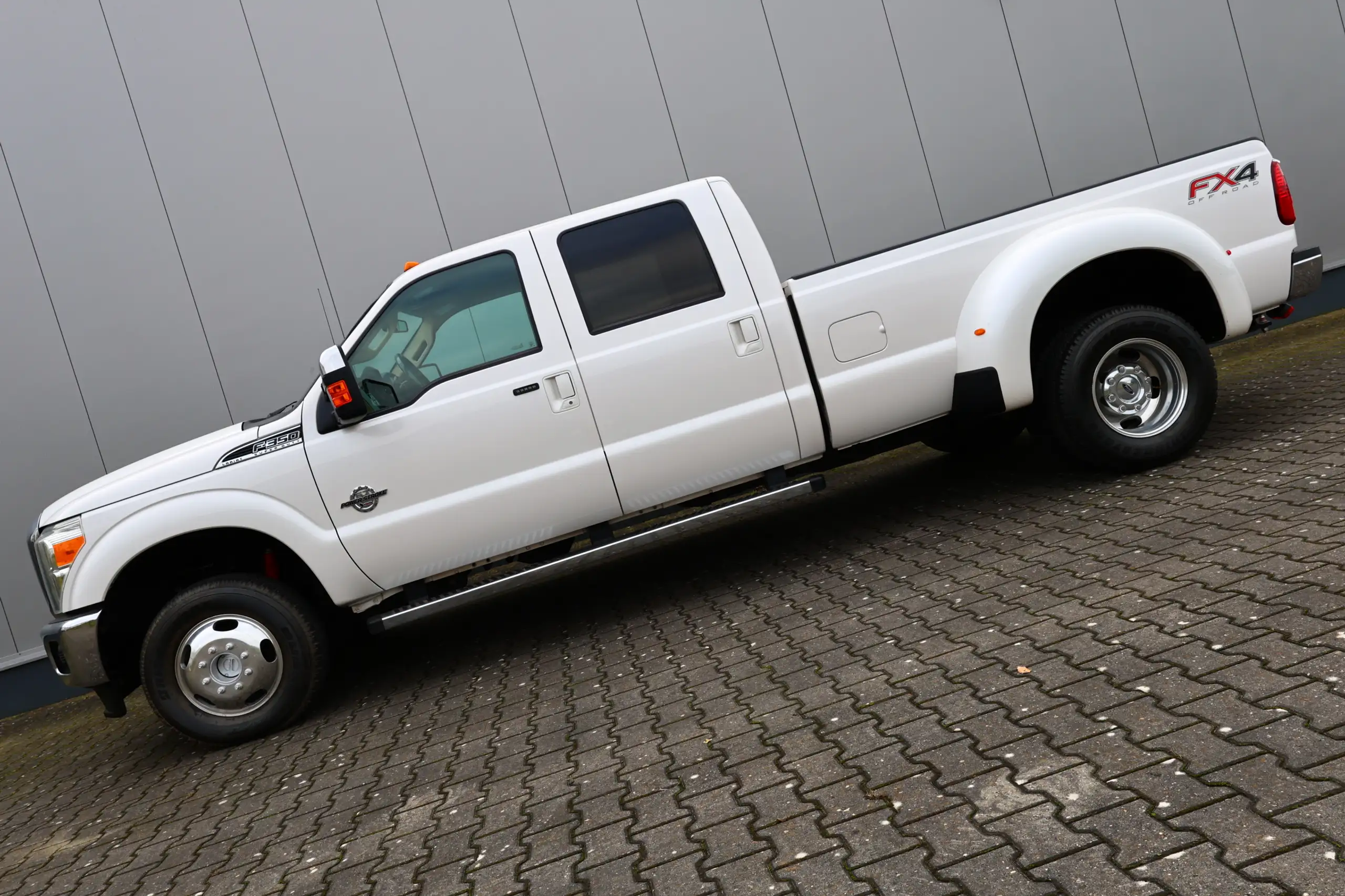 Ford - F 350