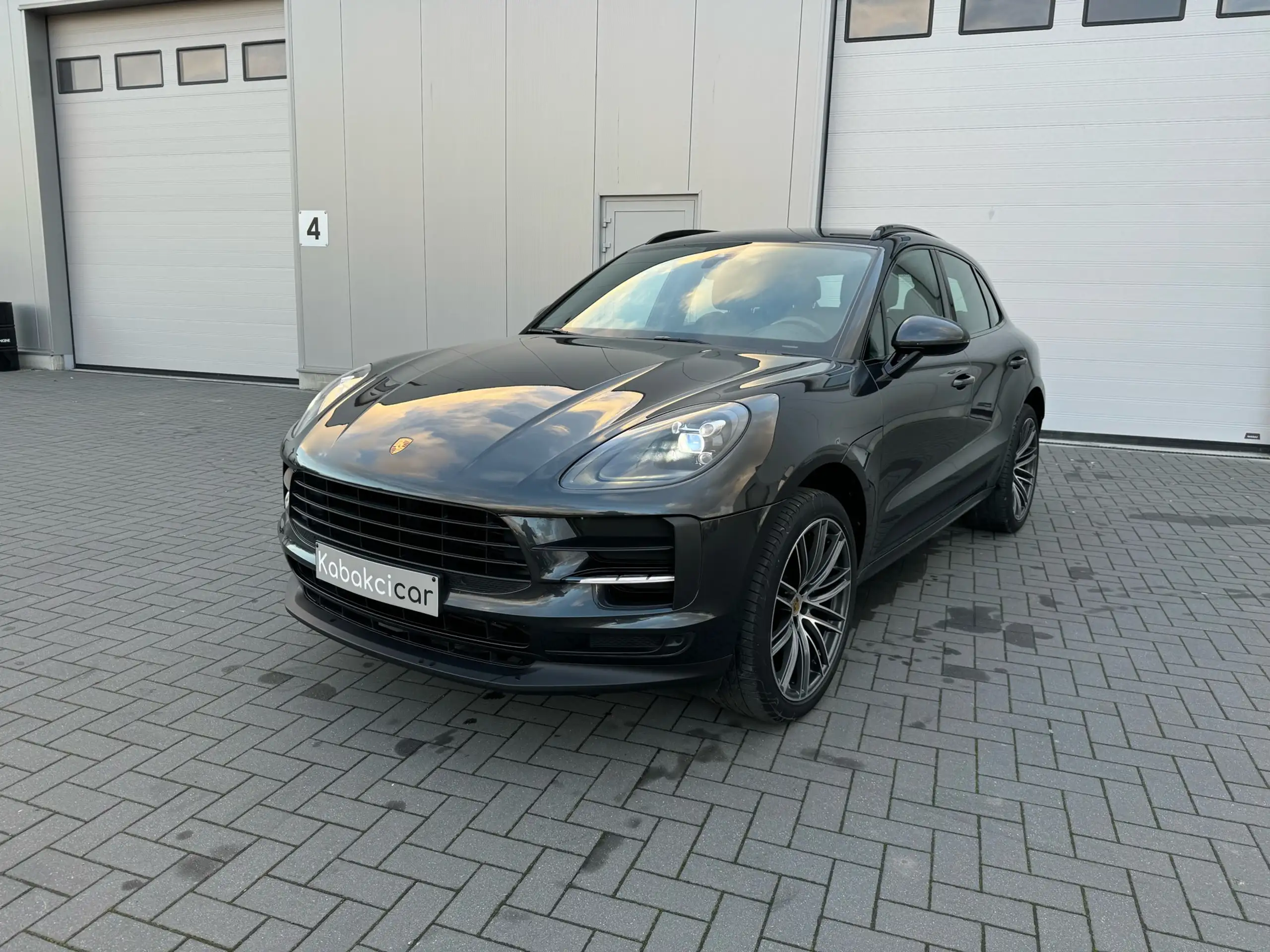 Porsche - Macan