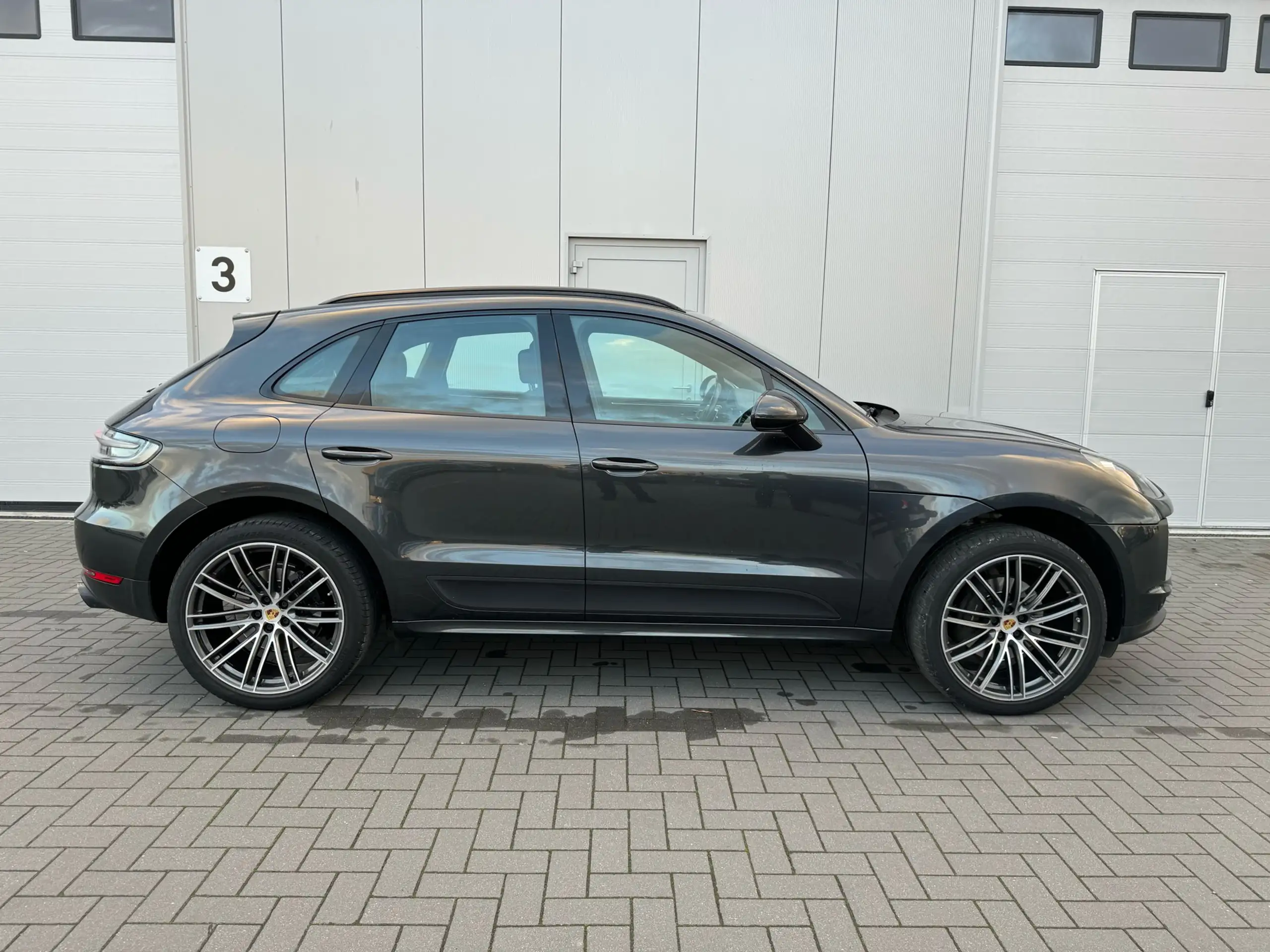 Porsche - Macan