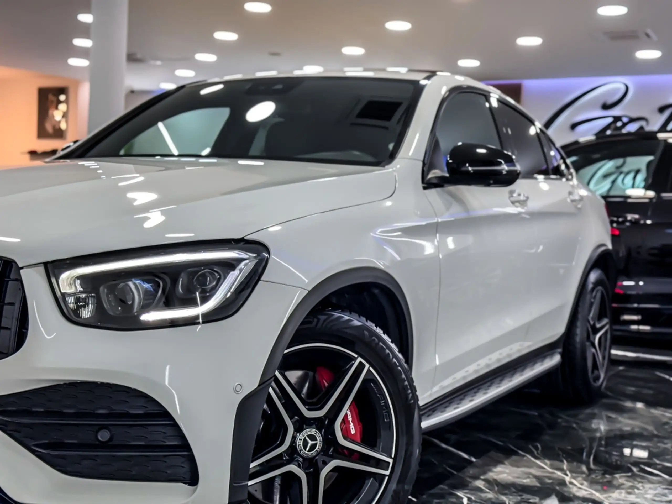 Mercedes-Benz - GLC 220