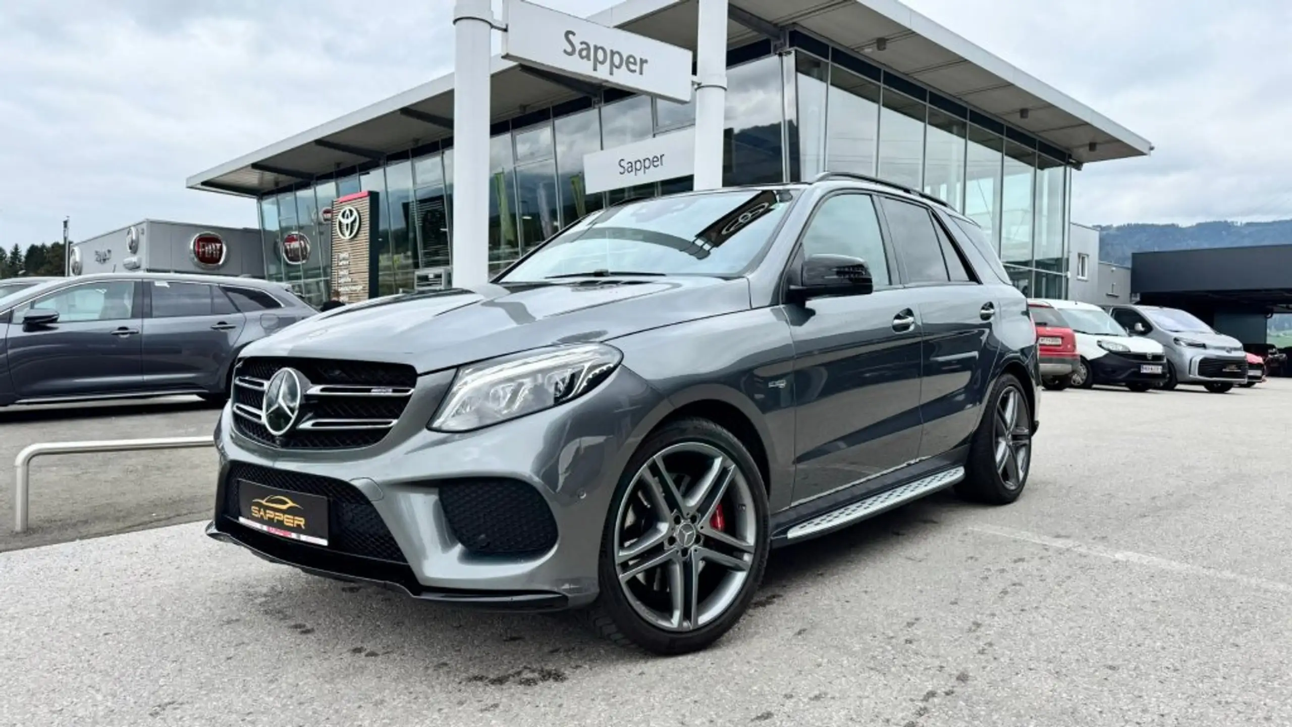 Mercedes-Benz - GLE 43 AMG