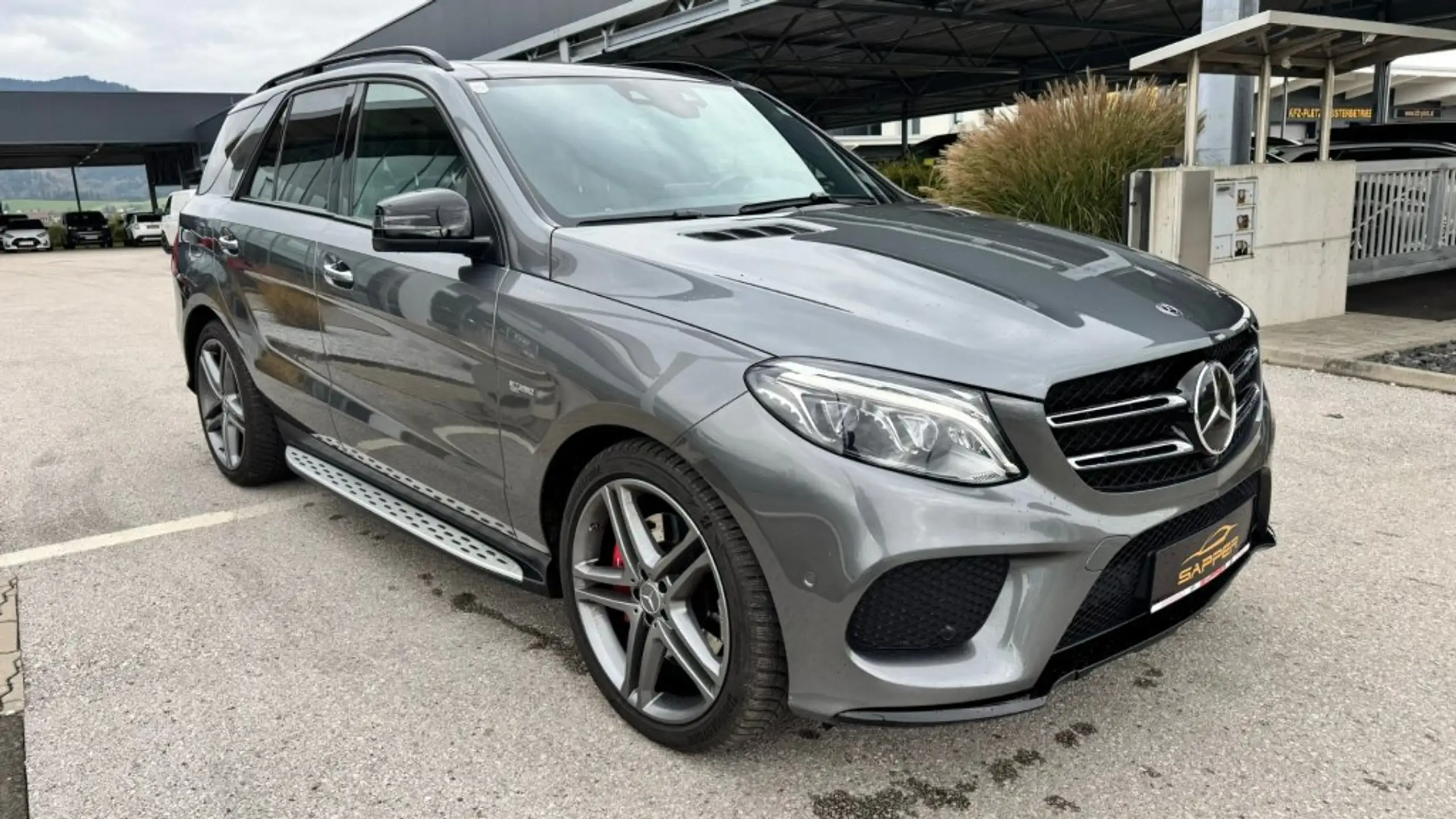 Mercedes-Benz - GLE 43 AMG