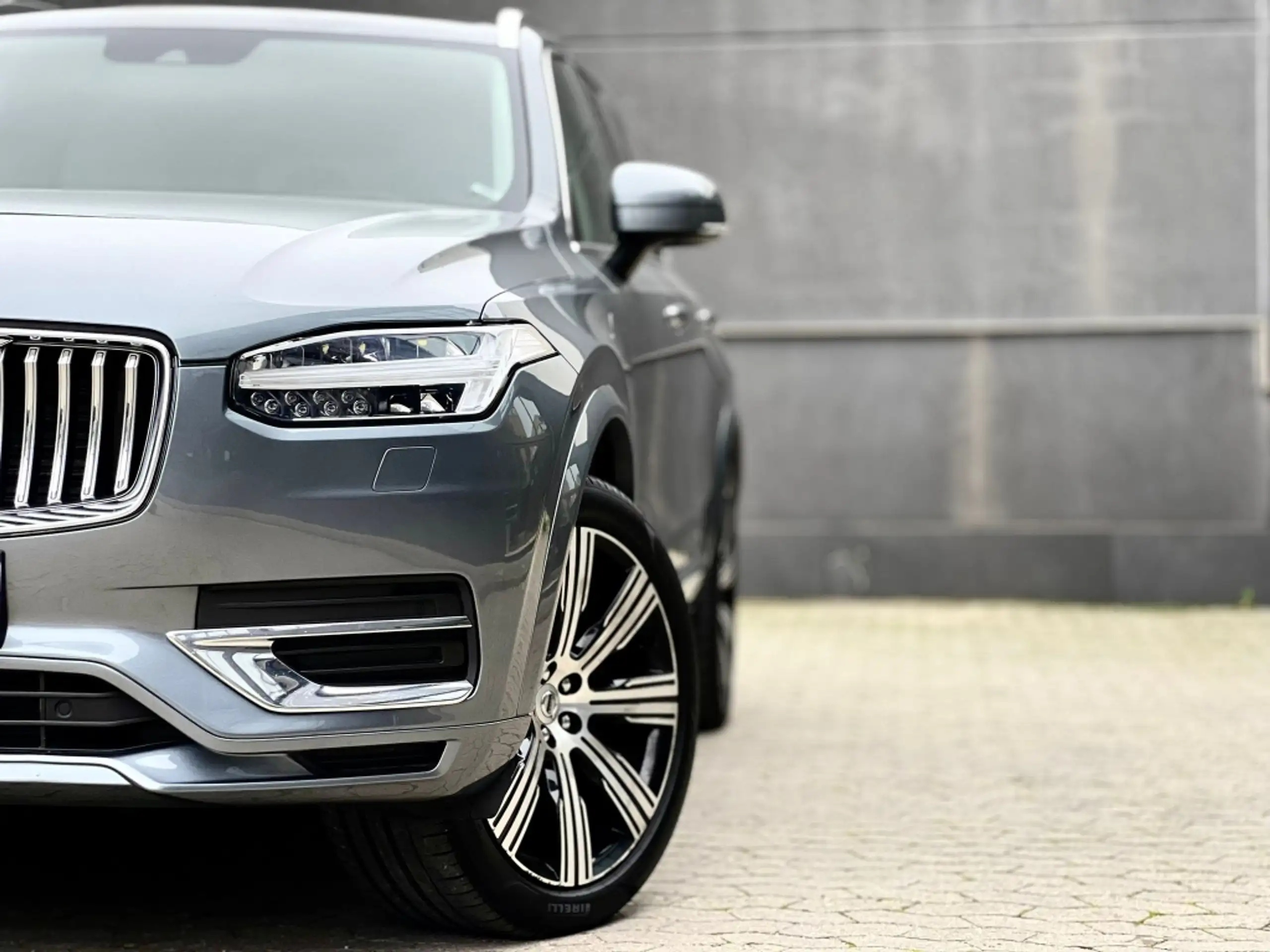 Volvo - XC90