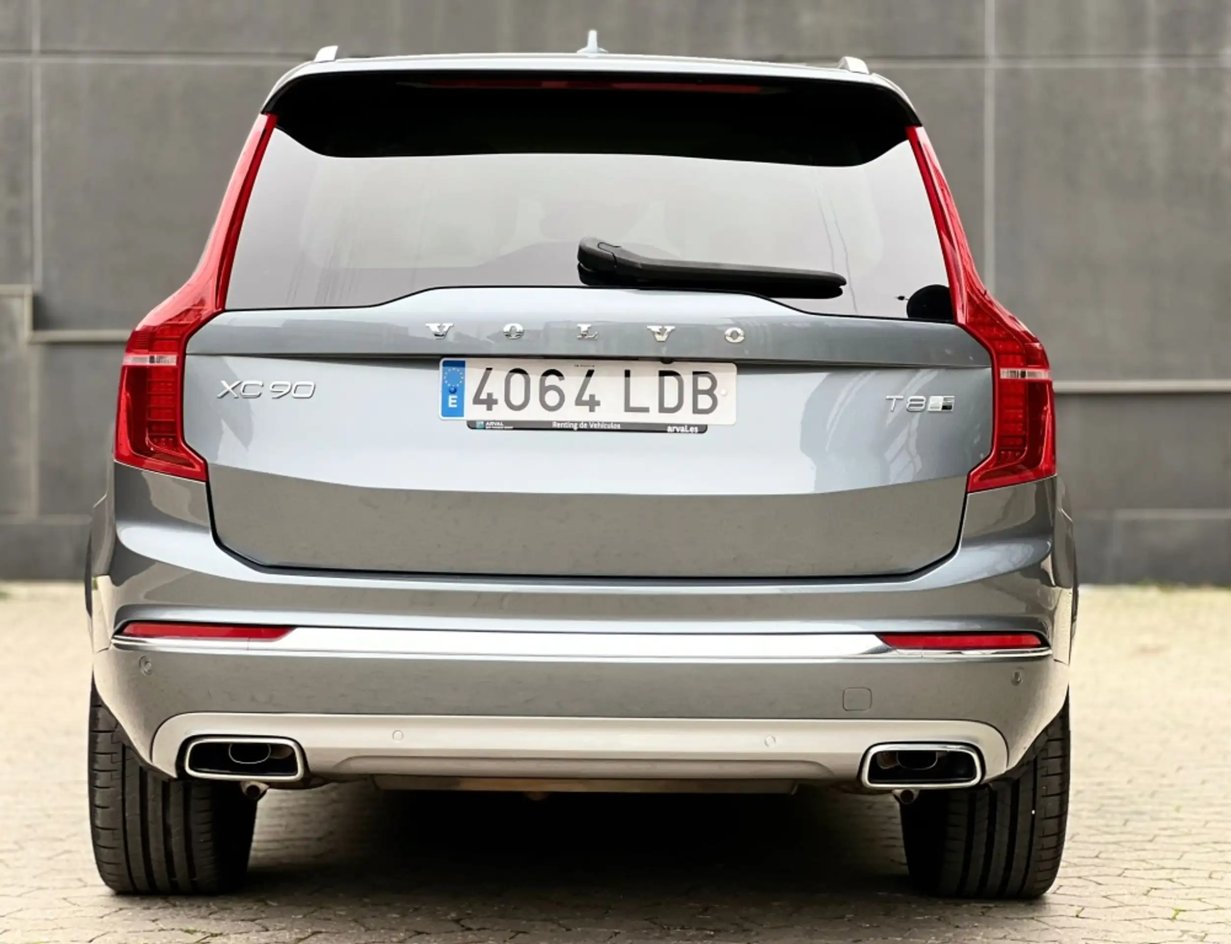 Volvo - XC90