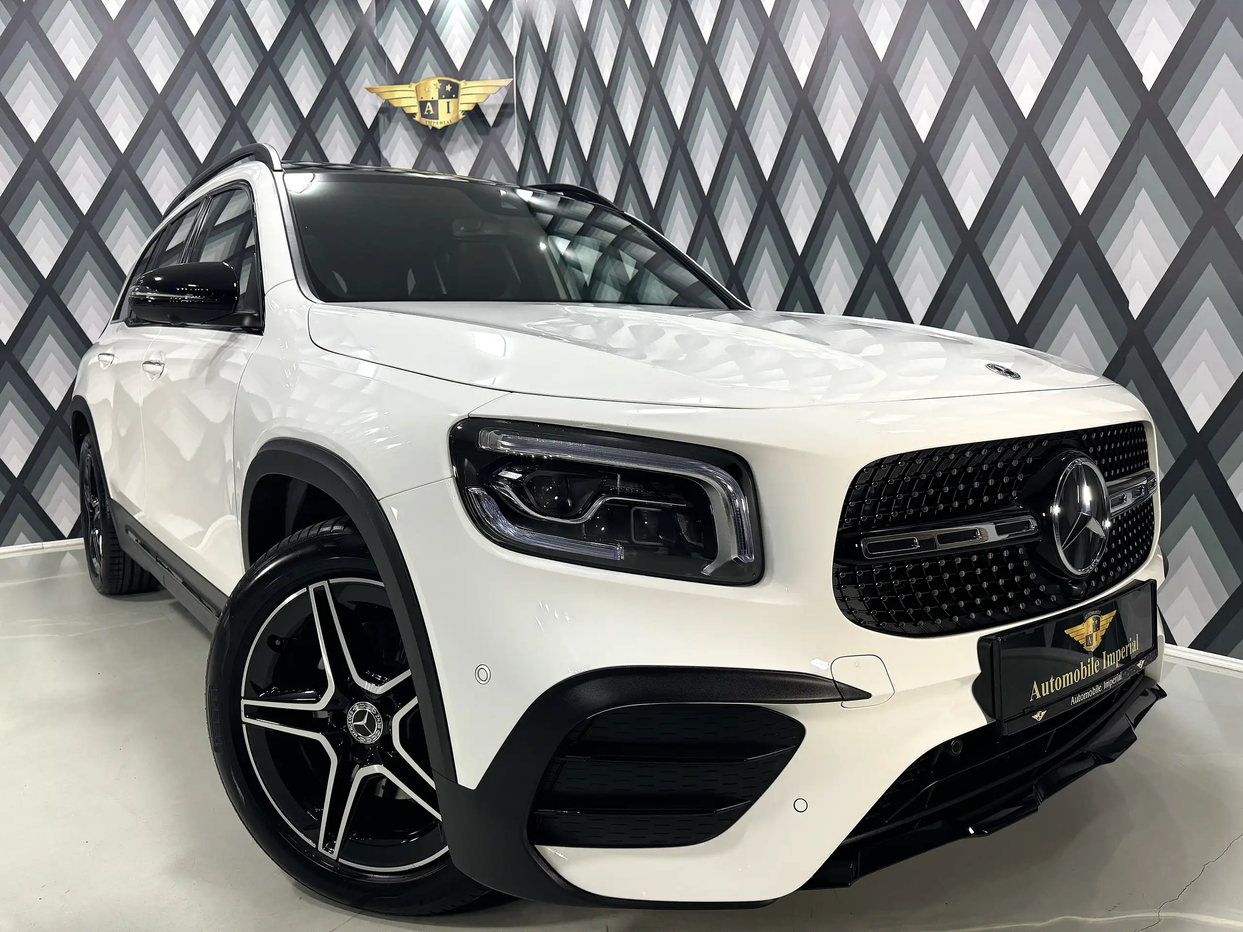 Mercedes-Benz GLB 200 2023