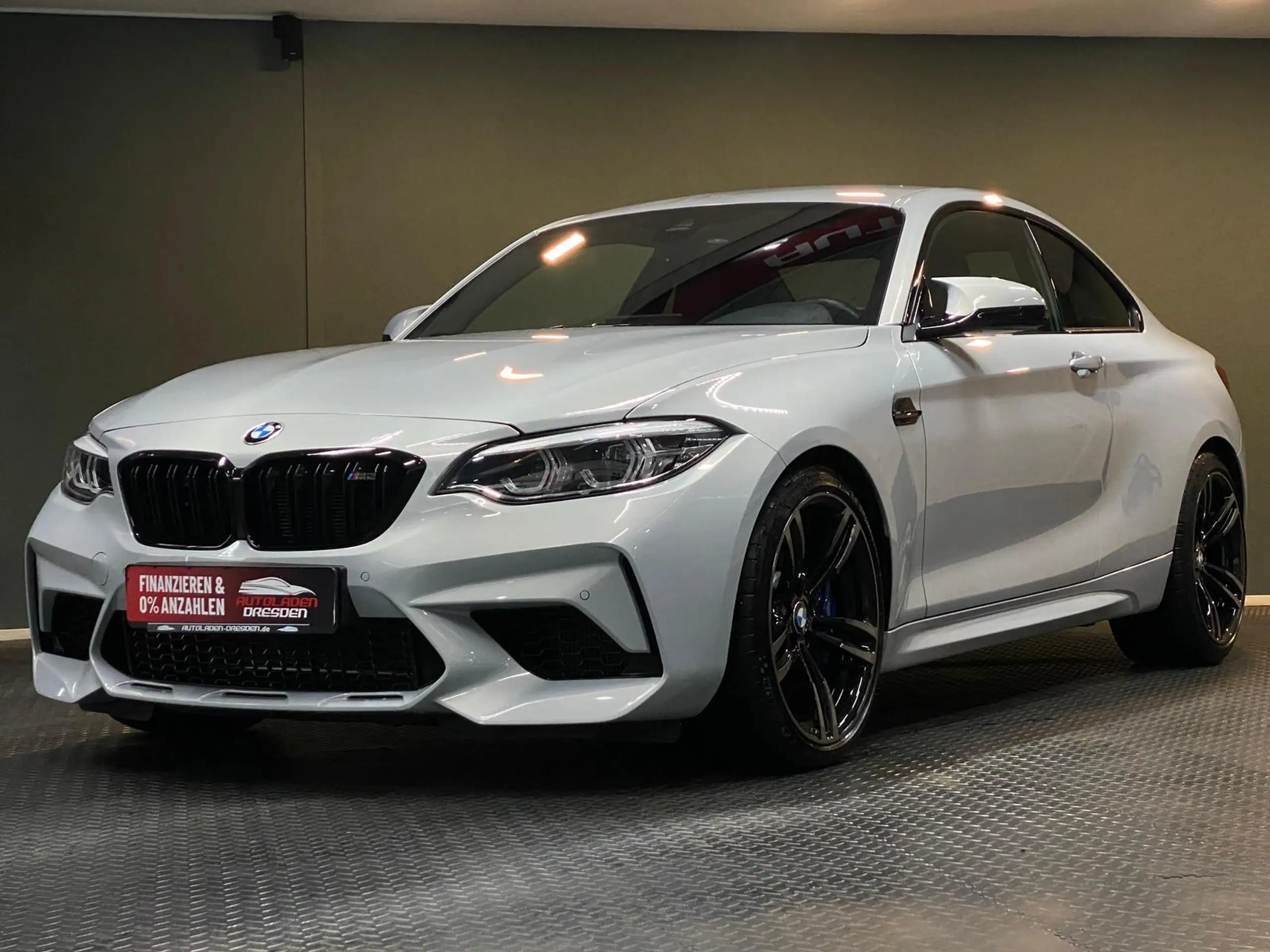 BMW - M2