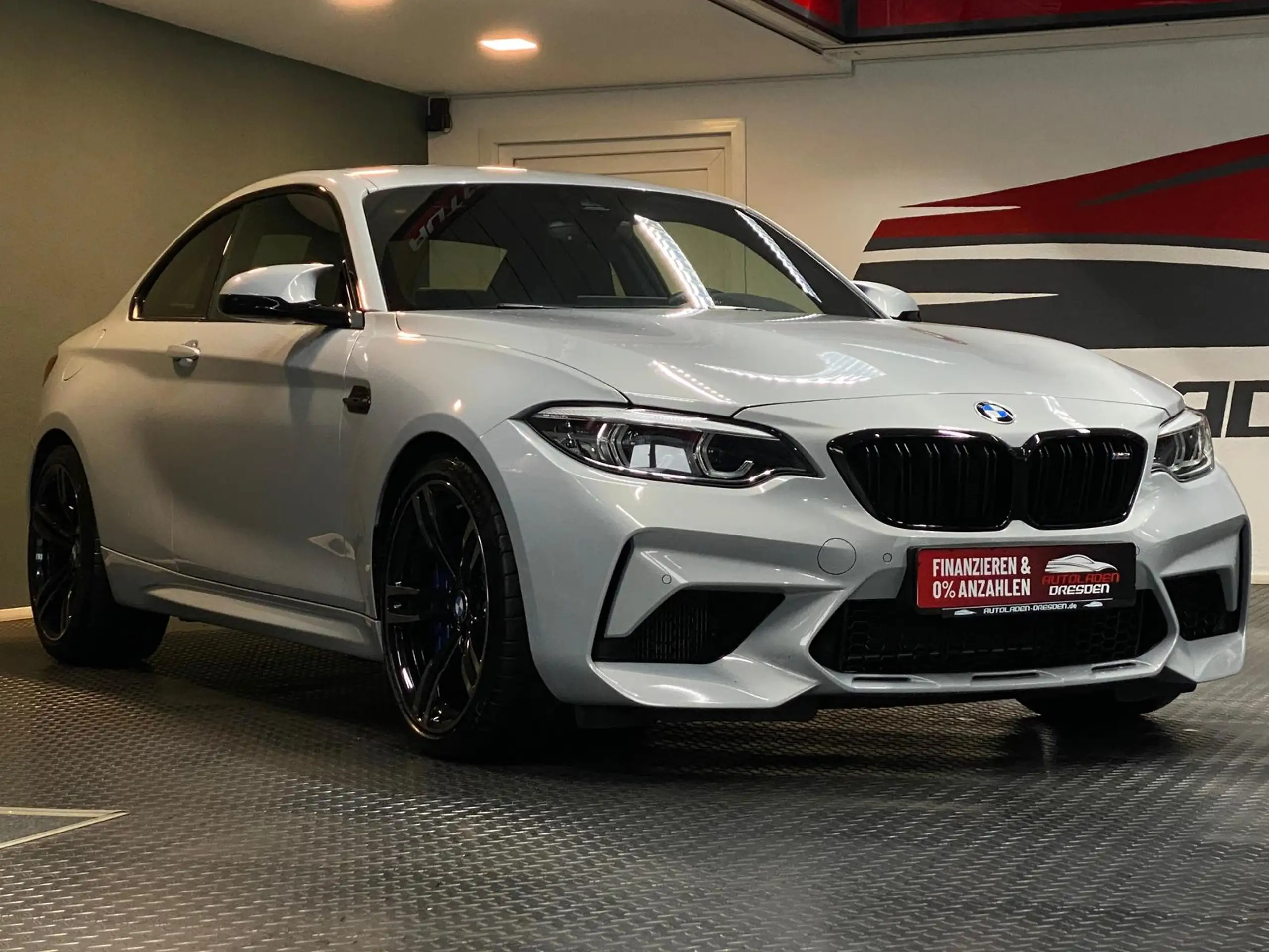 BMW - M2