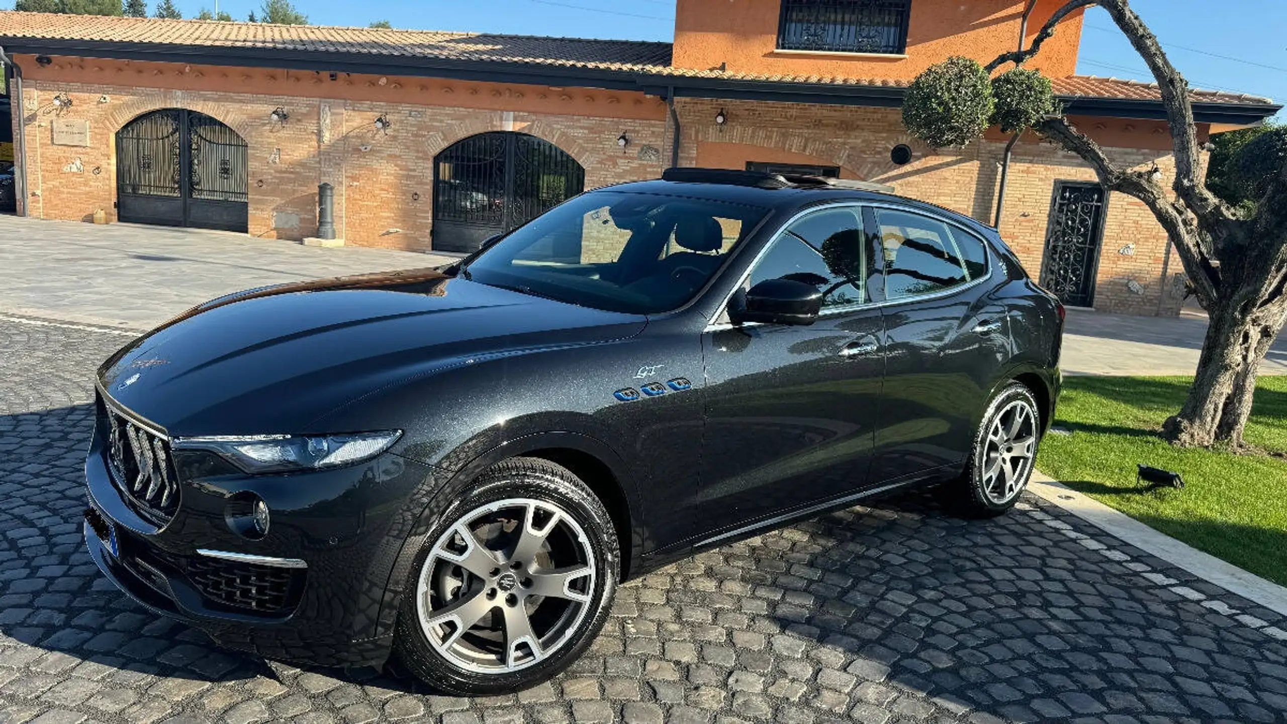 Maserati - Levante