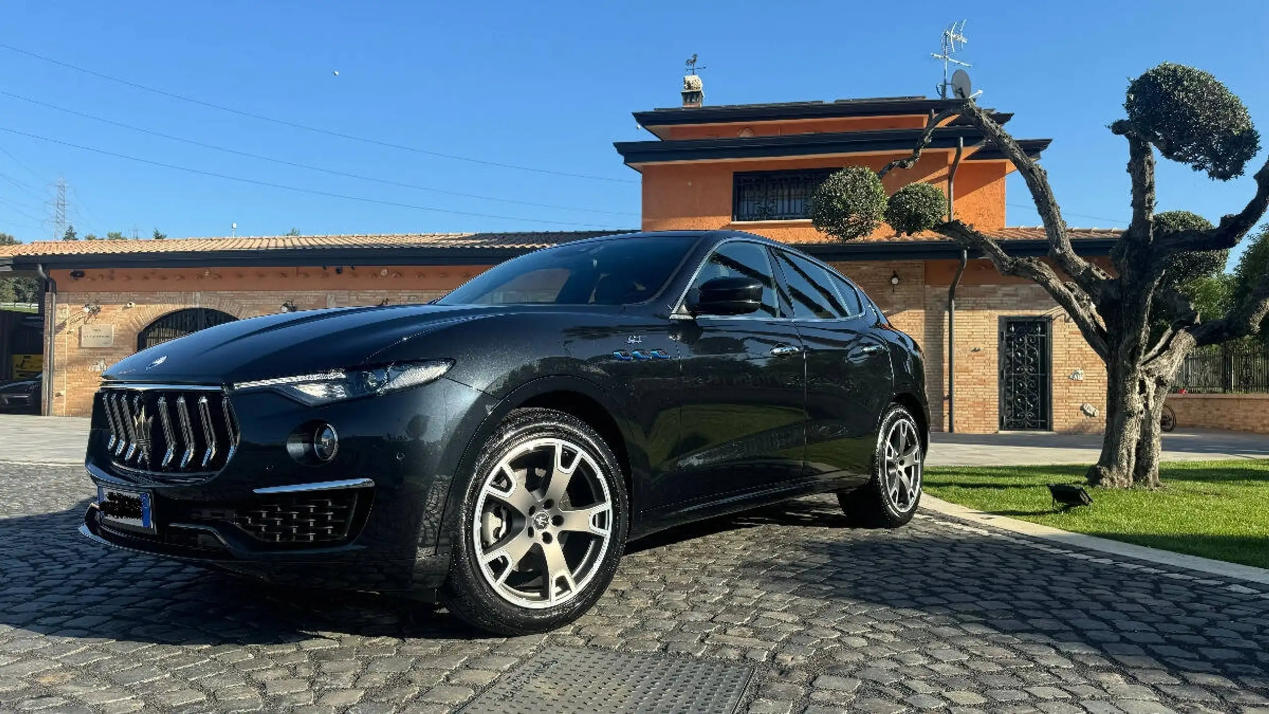 Maserati - Levante