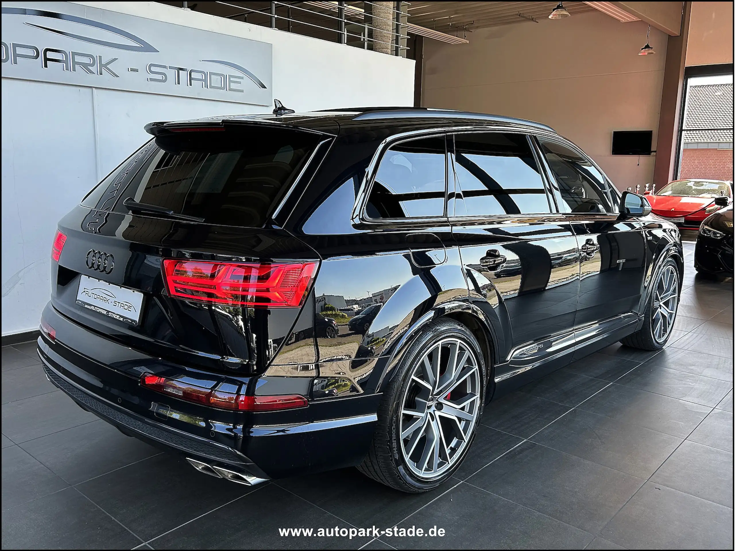 Audi - SQ7