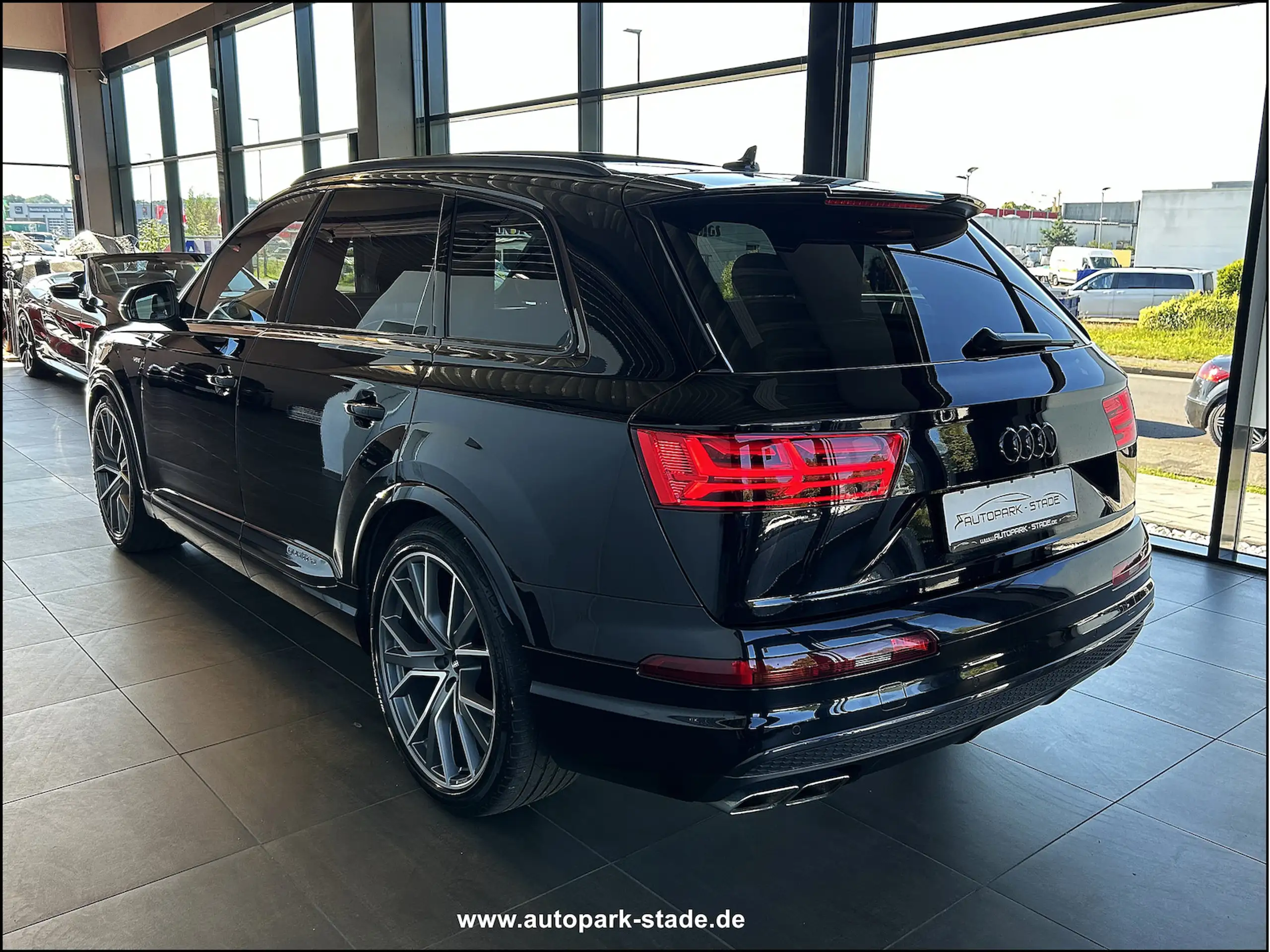 Audi - SQ7