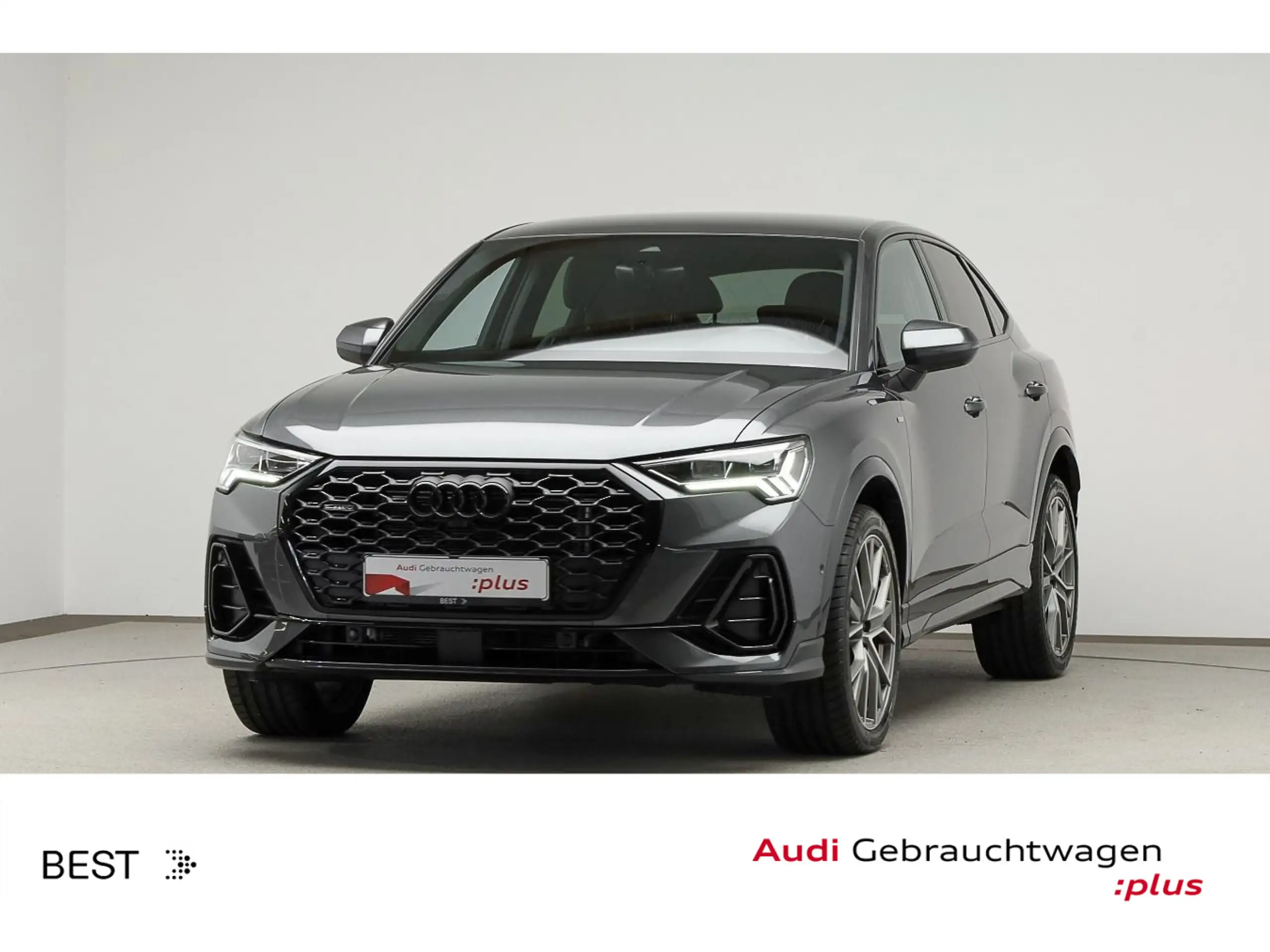 Audi - Q3